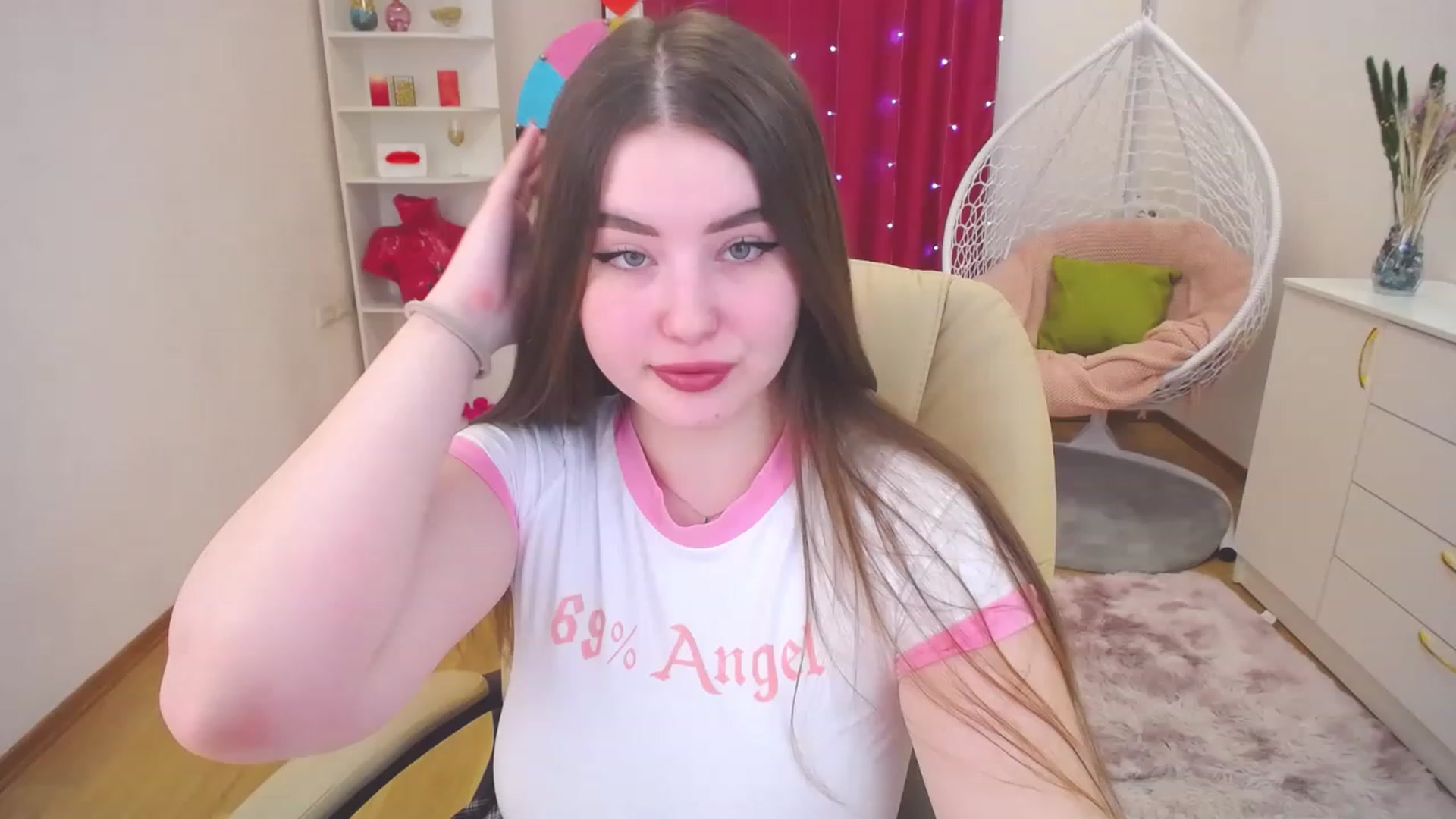 Gallery image thumbnail from AdmireMyEyes's myfreecams stream on, 03/14/2023, 05:46 image 5 of 20