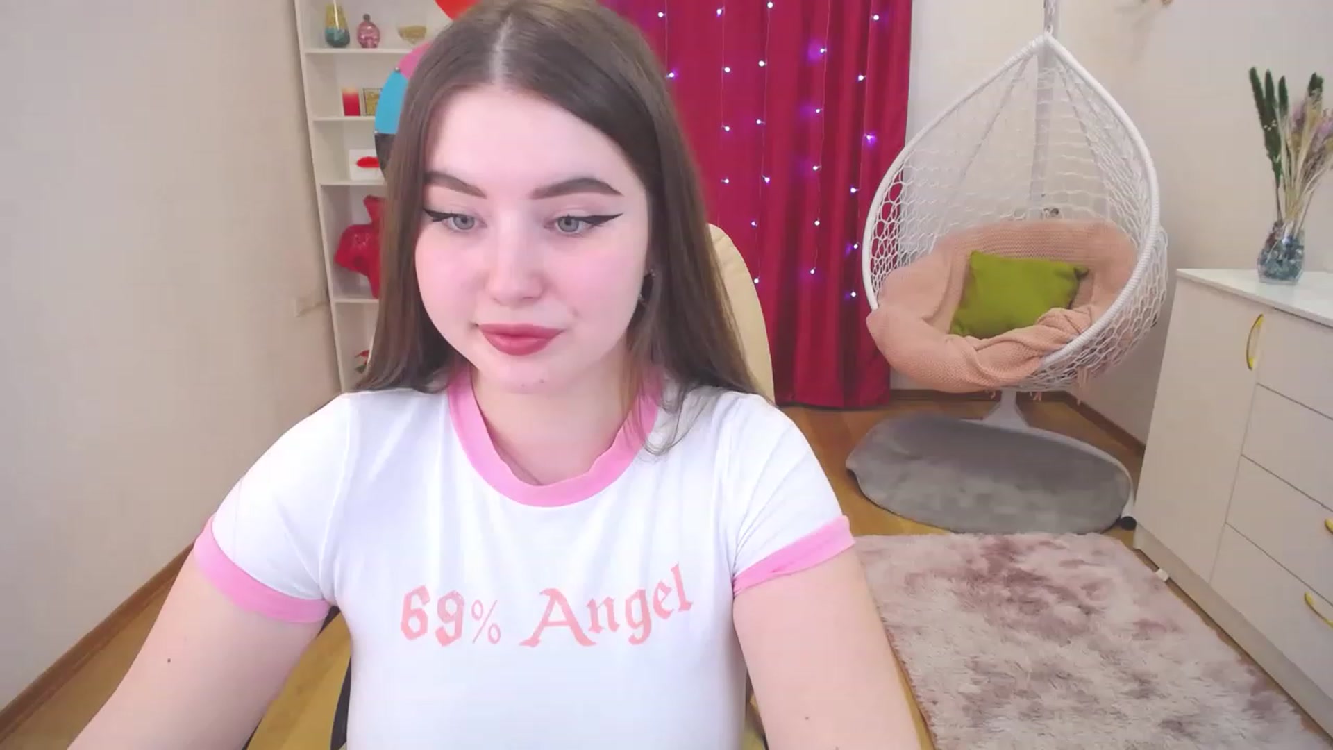 Gallery image thumbnail from AdmireMyEyes's myfreecams stream on, 03/14/2023, 05:46 image 15 of 20