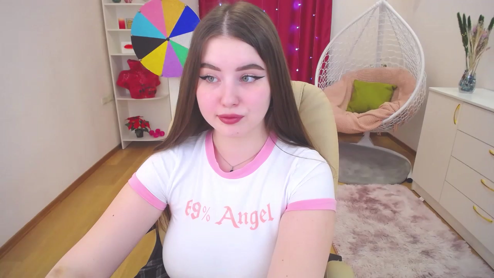 Gallery image thumbnail from AdmireMyEyes's myfreecams stream on, 03/14/2023, 07:32 image 4 of 20