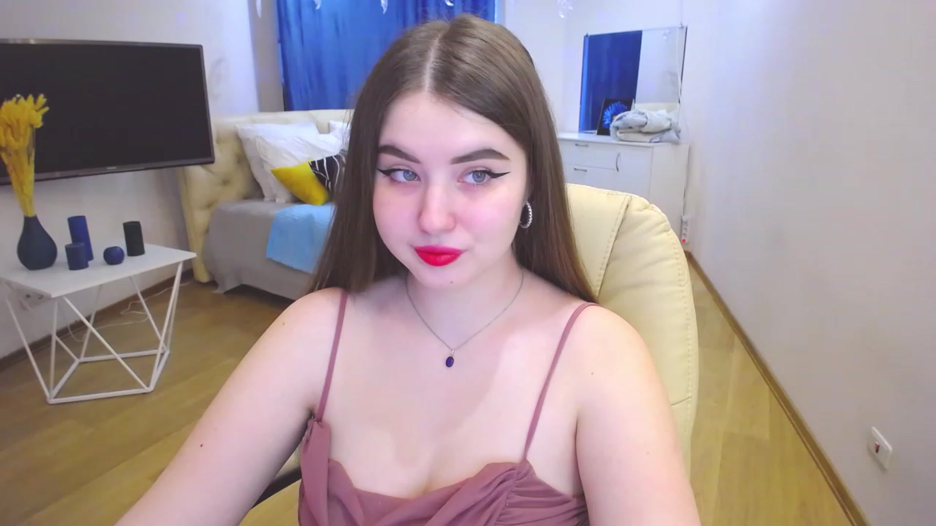Gallery image thumbnail from AdmireMyEyes's myfreecams stream on, 03/16/2023, 09:12 image 13 of 20