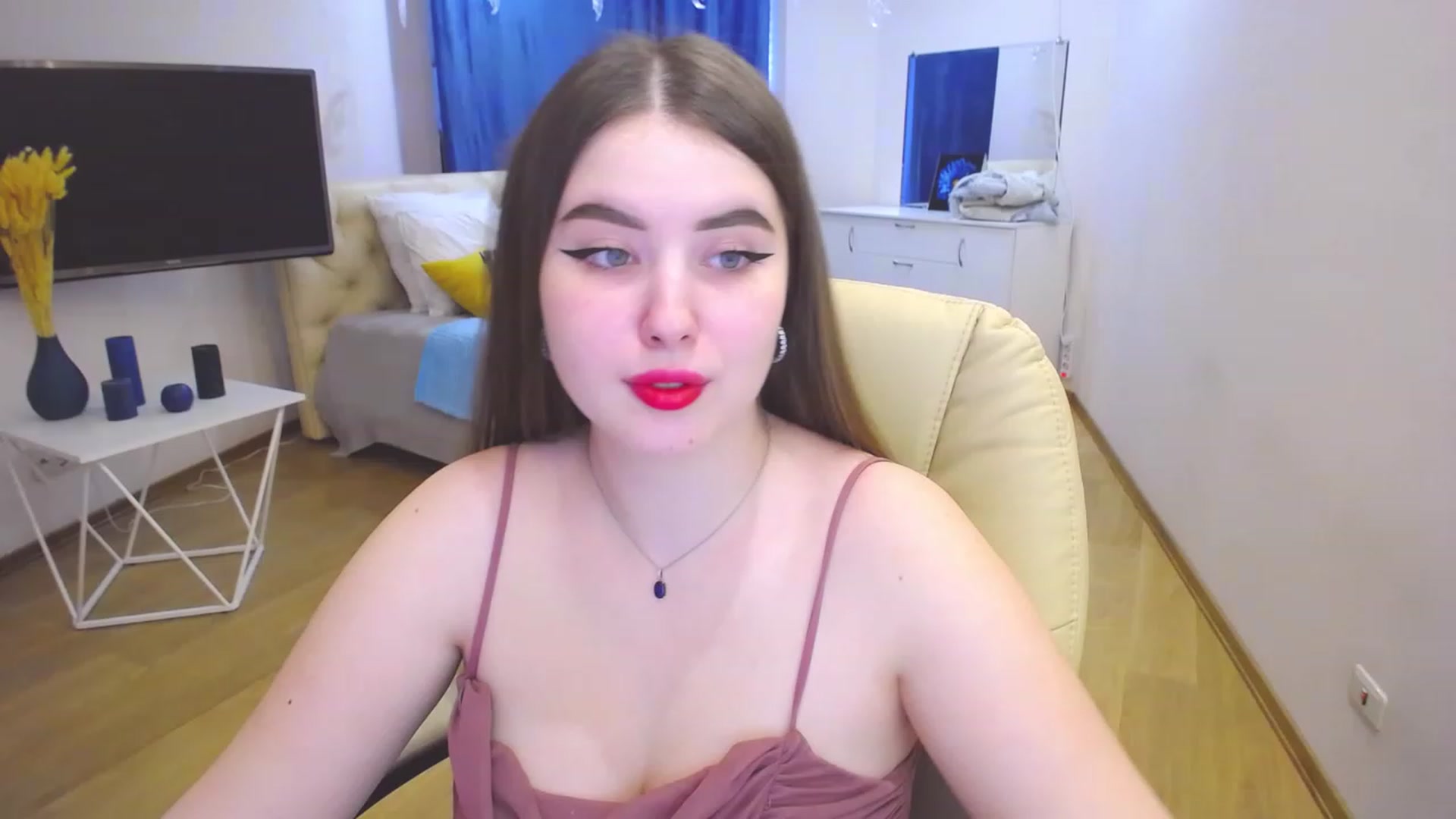 Gallery image thumbnail from AdmireMyEyes's myfreecams stream on, 03/16/2023, 09:12 image 11 of 20