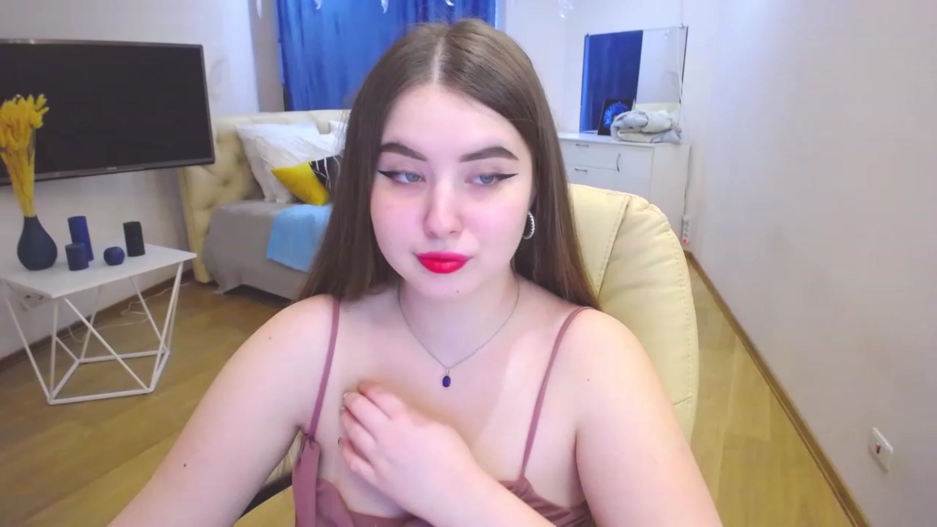 Gallery image thumbnail from AdmireMyEyes's myfreecams stream on, 03/16/2023, 09:12 image 14 of 20