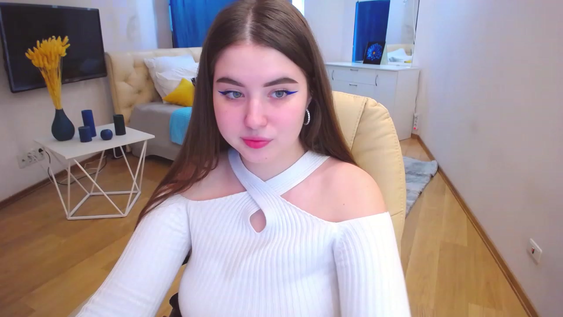 Gallery image thumbnail from AdmireMyEyes's myfreecams stream on, 03/17/2023, 09:48 image 15 of 20