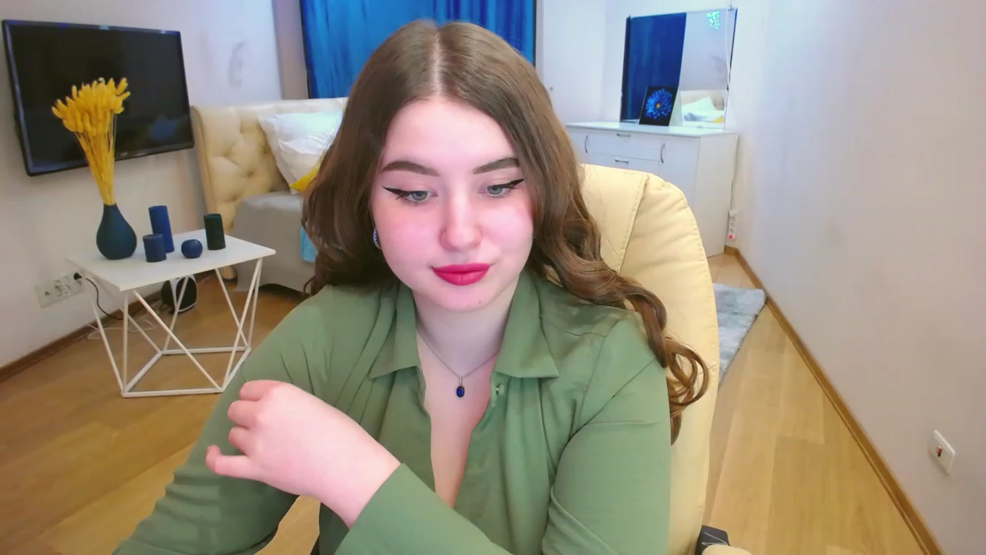 Gallery image thumbnail from AdmireMyEyes's myfreecams stream on, 03/19/2023, 19:46 image 20 of 20