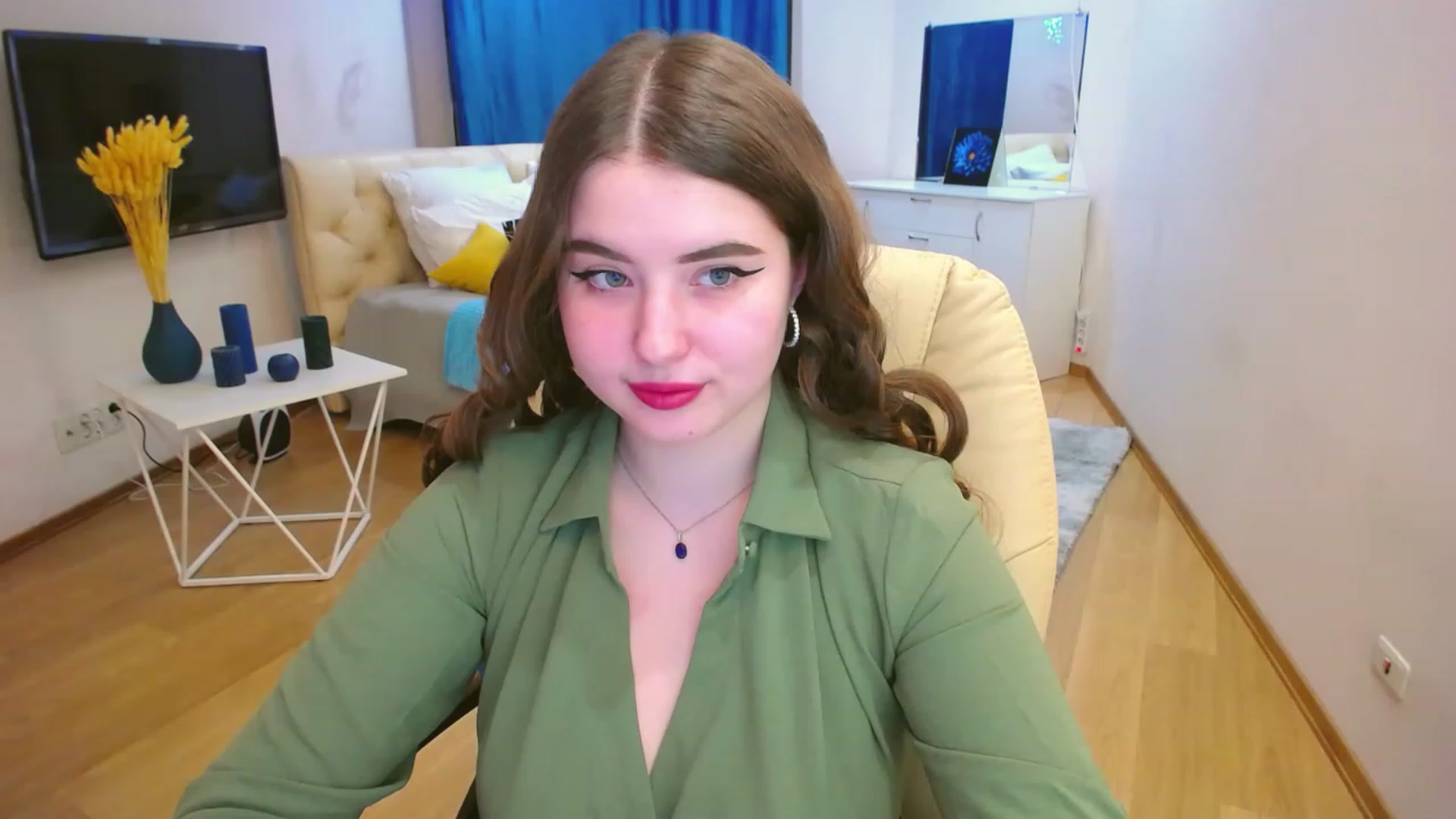 Gallery image thumbnail from AdmireMyEyes's myfreecams stream on, 03/19/2023, 19:46 image 13 of 20