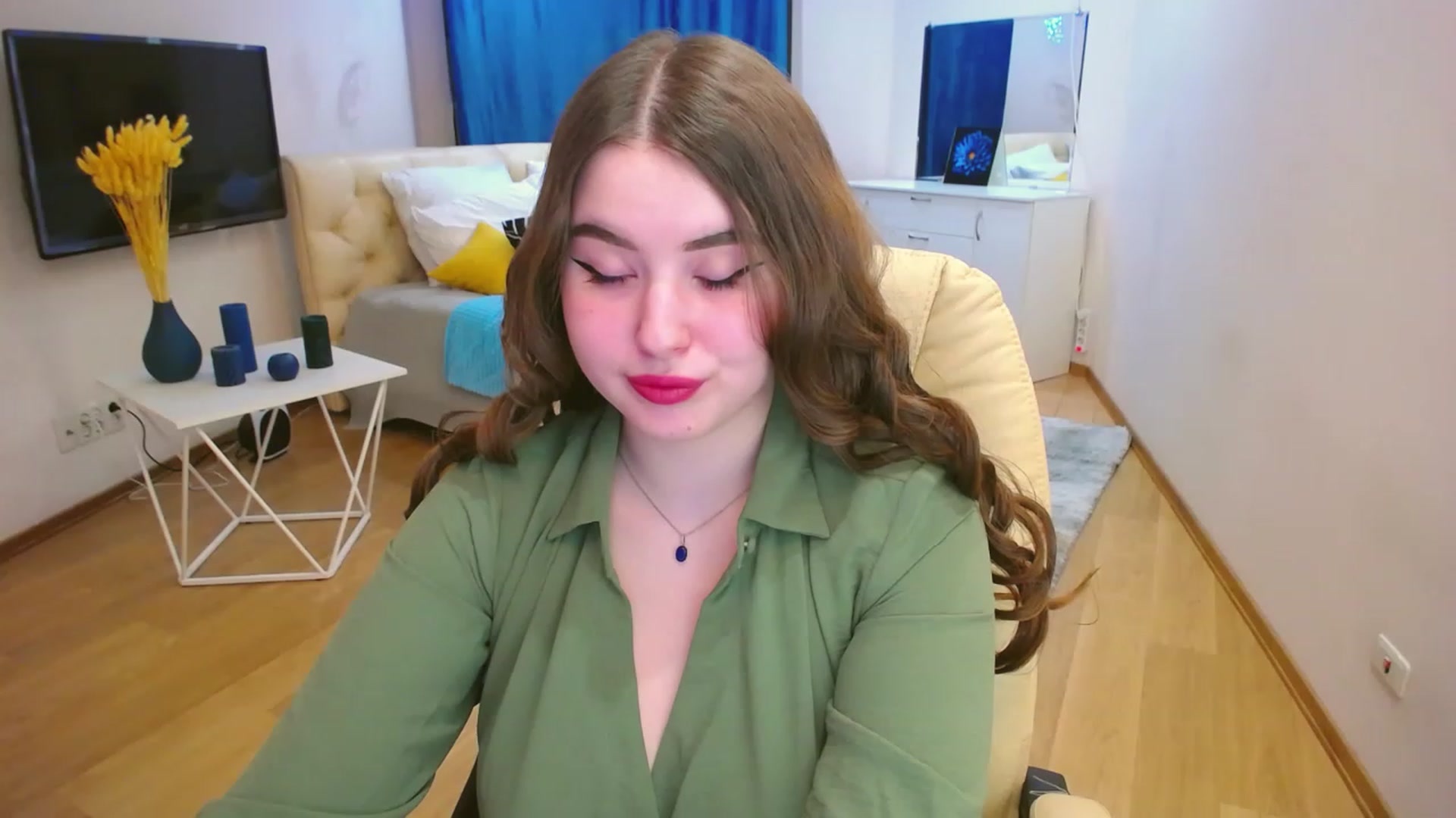 Gallery image thumbnail from AdmireMyEyes's myfreecams stream on, 03/19/2023, 19:46 image 7 of 20