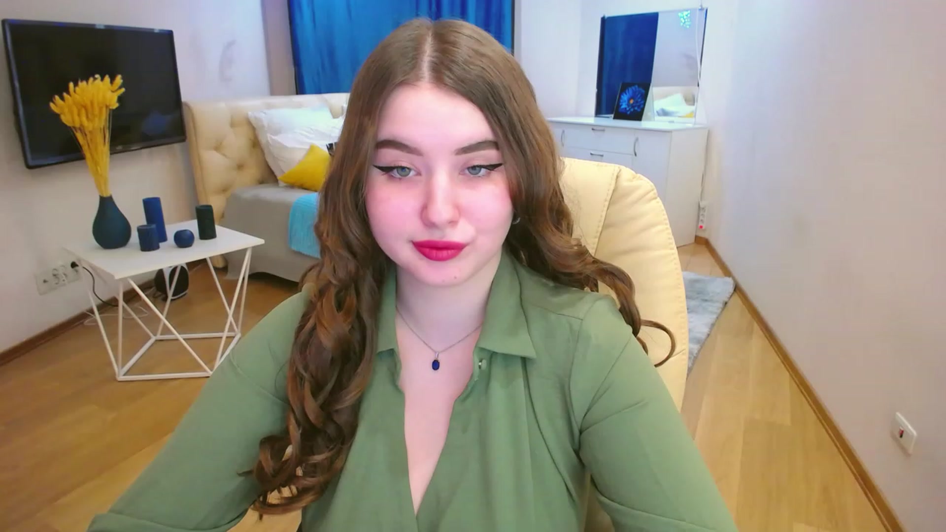 Gallery image thumbnail from AdmireMyEyes's myfreecams stream on, 03/19/2023, 19:46 image 19 of 20