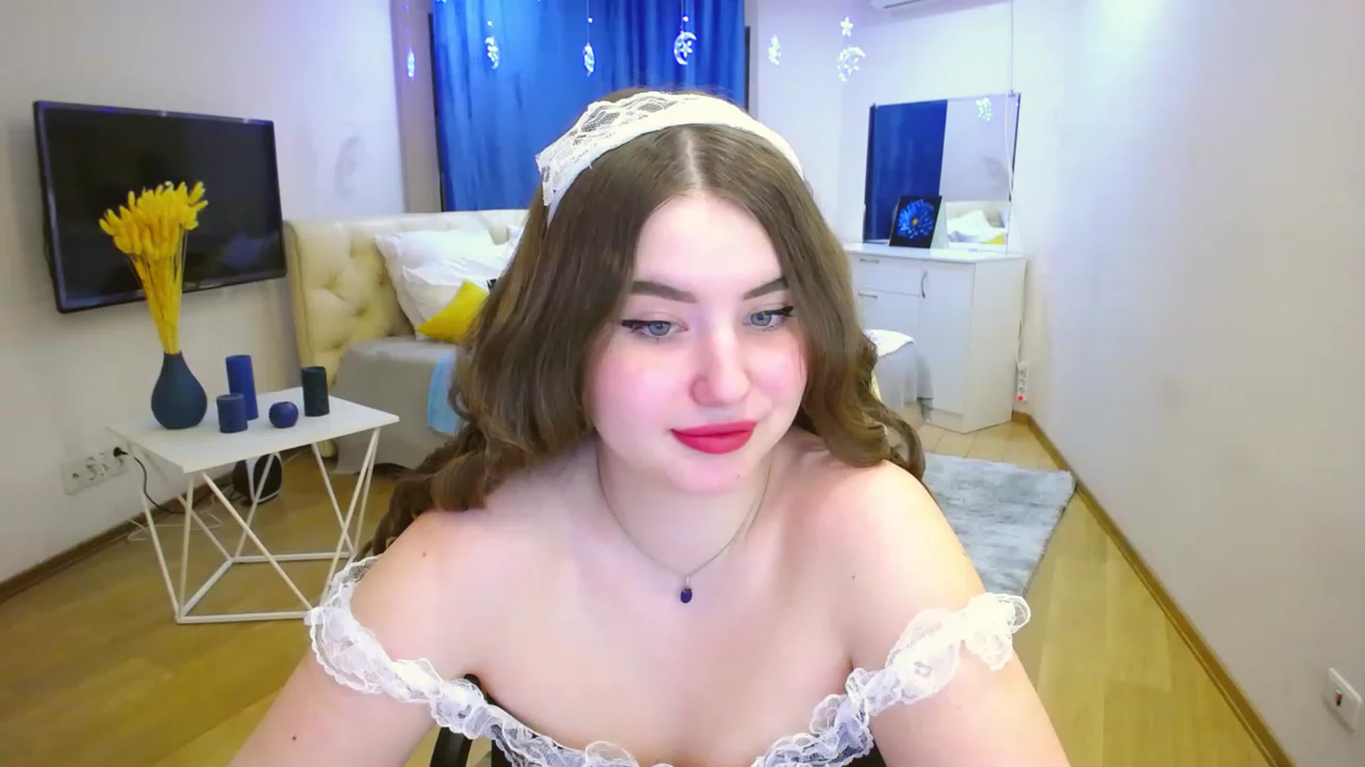 Gallery image thumbnail from AdmireMyEyes's myfreecams stream on, 03/19/2023, 21:46 image 8 of 20