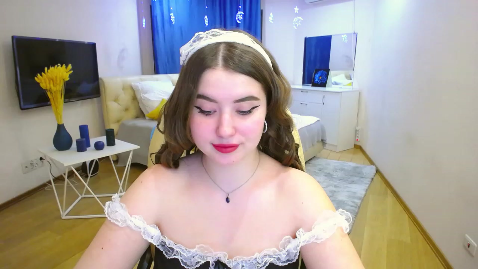 Gallery image thumbnail from AdmireMyEyes's myfreecams stream on, 03/19/2023, 21:46 image 10 of 20
