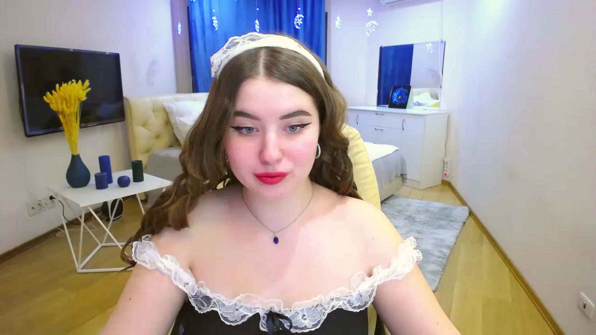 Gallery image thumbnail from AdmireMyEyes's myfreecams stream on, 03/19/2023, 21:46 image 12 of 20