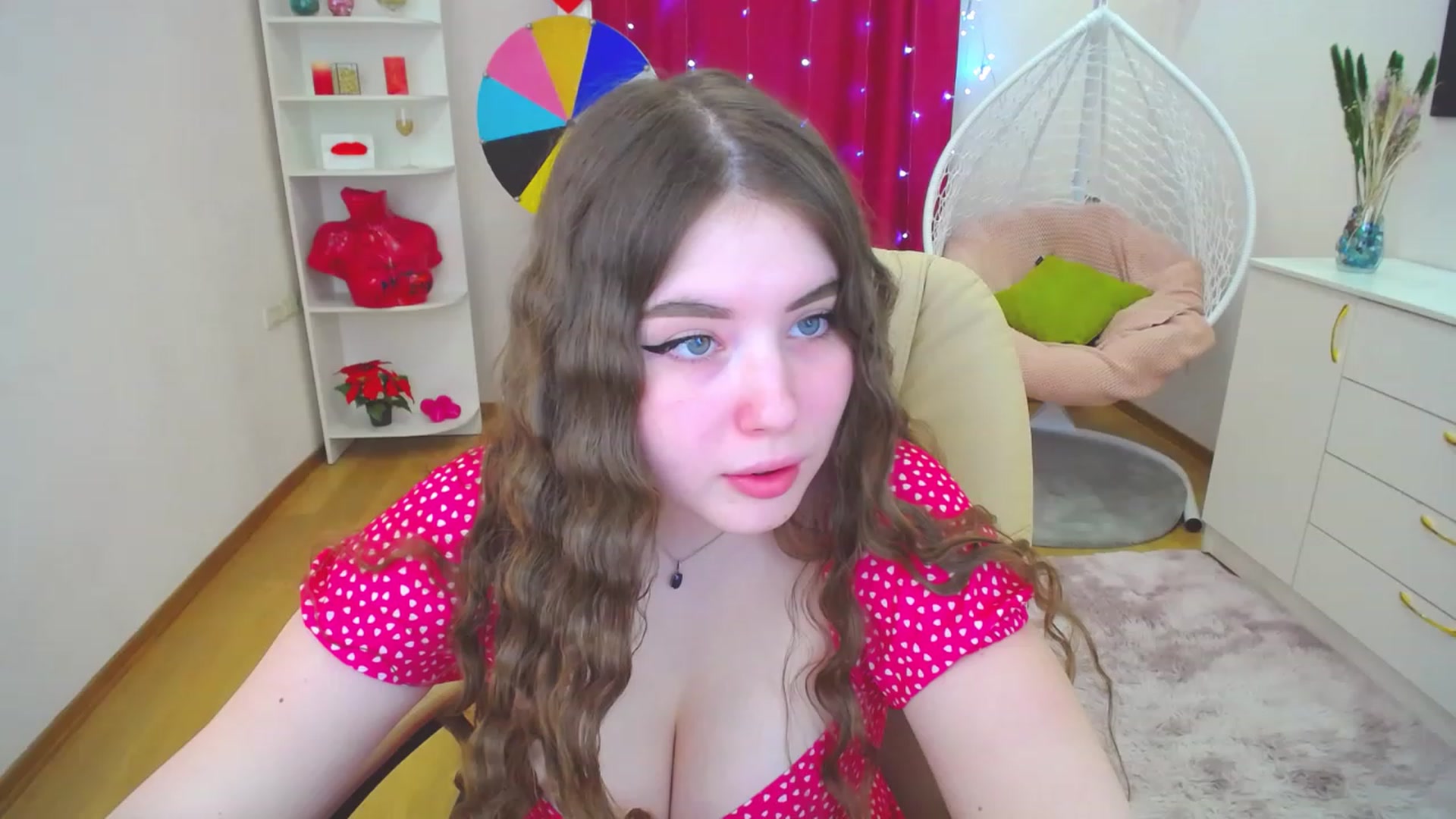 Gallery image thumbnail from AdmireMyEyes's myfreecams stream on, 03/21/2023, 12:46 image 4 of 20