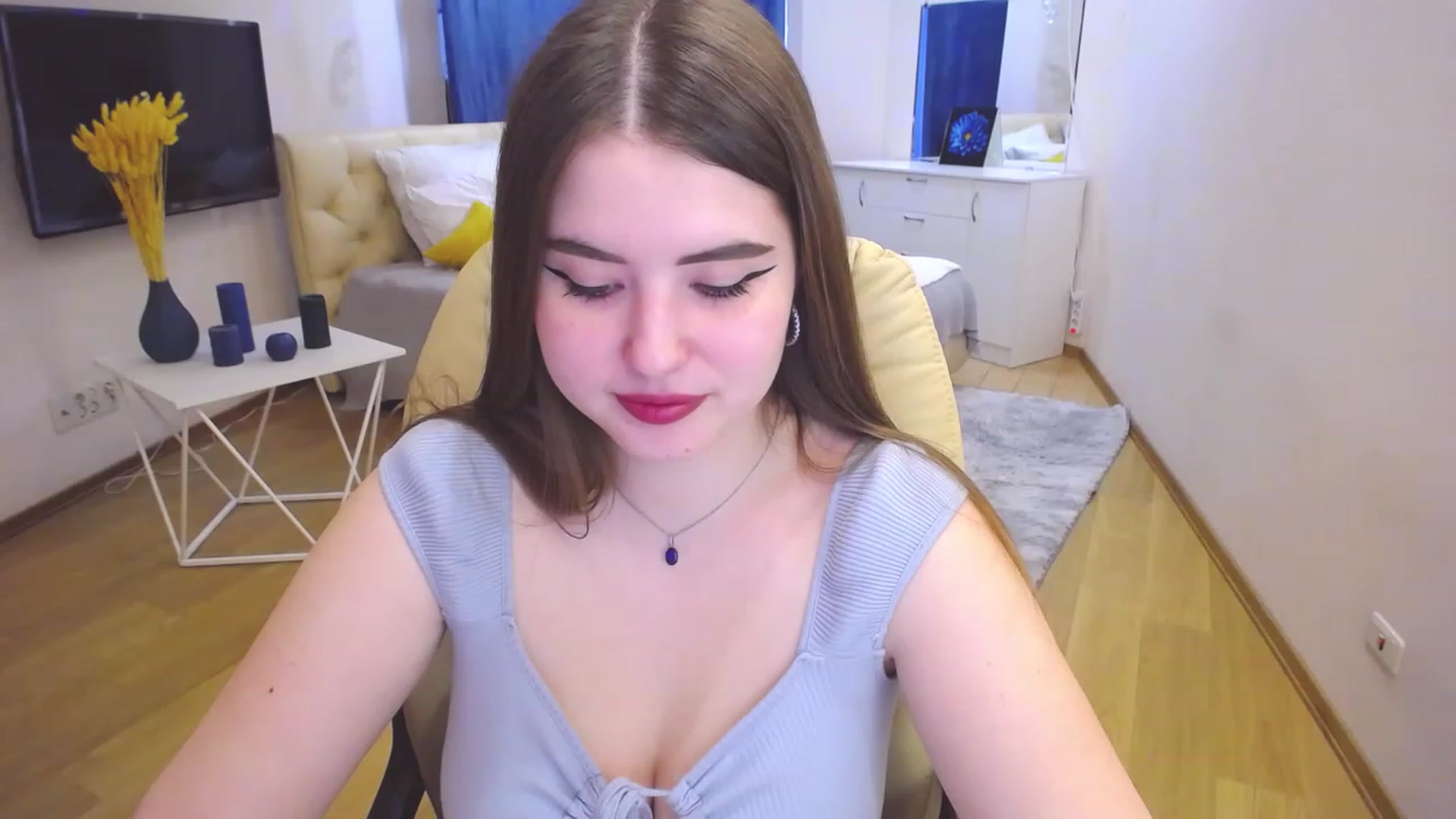 Gallery image thumbnail from AdmireMyEyes's myfreecams stream on, 03/22/2023, 08:32 image 10 of 20