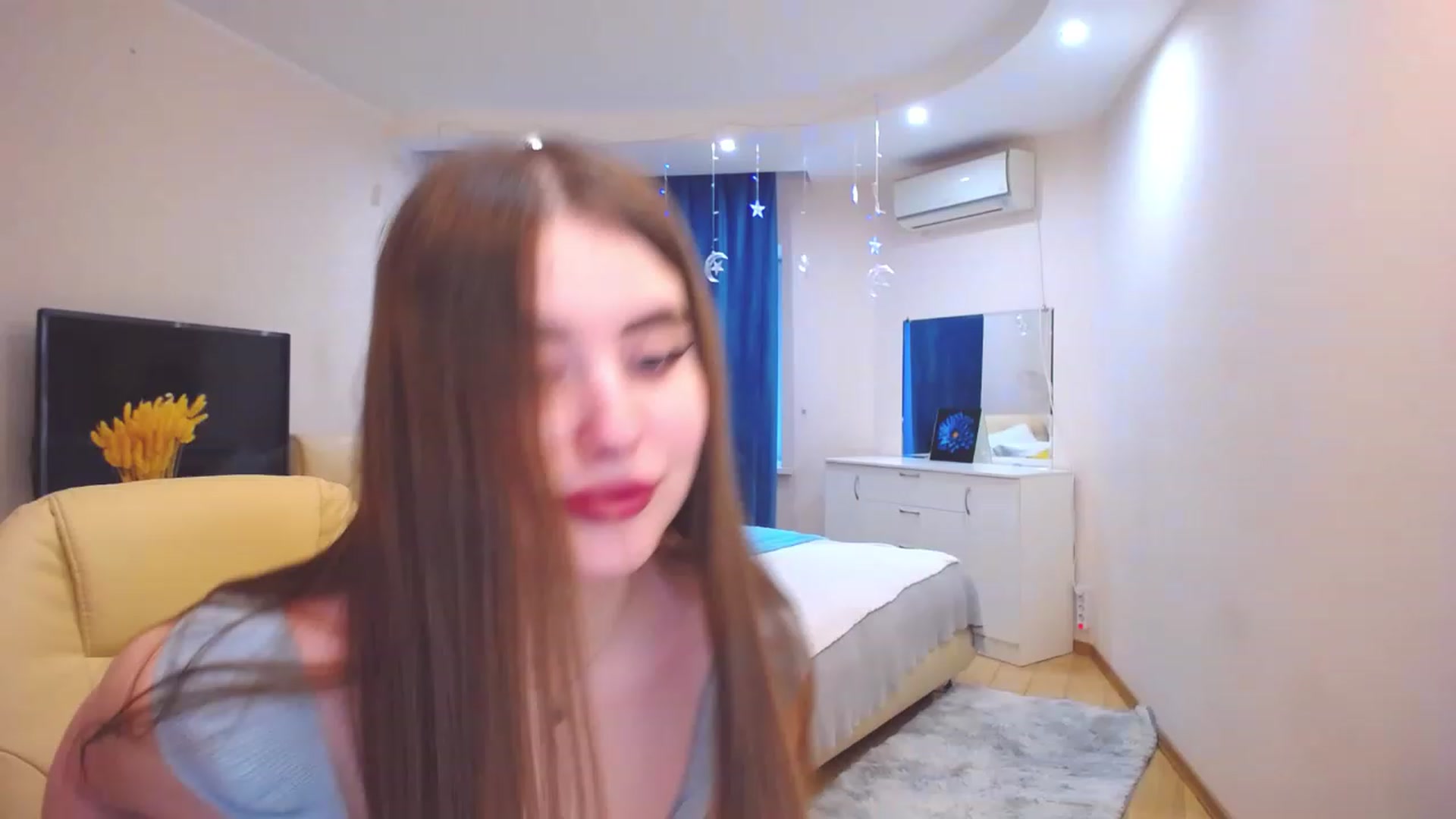 Gallery image thumbnail from AdmireMyEyes's myfreecams stream on, 03/22/2023, 09:47 image 8 of 20