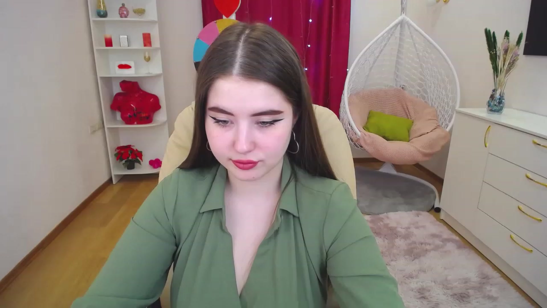 Gallery image thumbnail from AdmireMyEyes's myfreecams stream on, 03/28/2023, 09:51 image 19 of 20