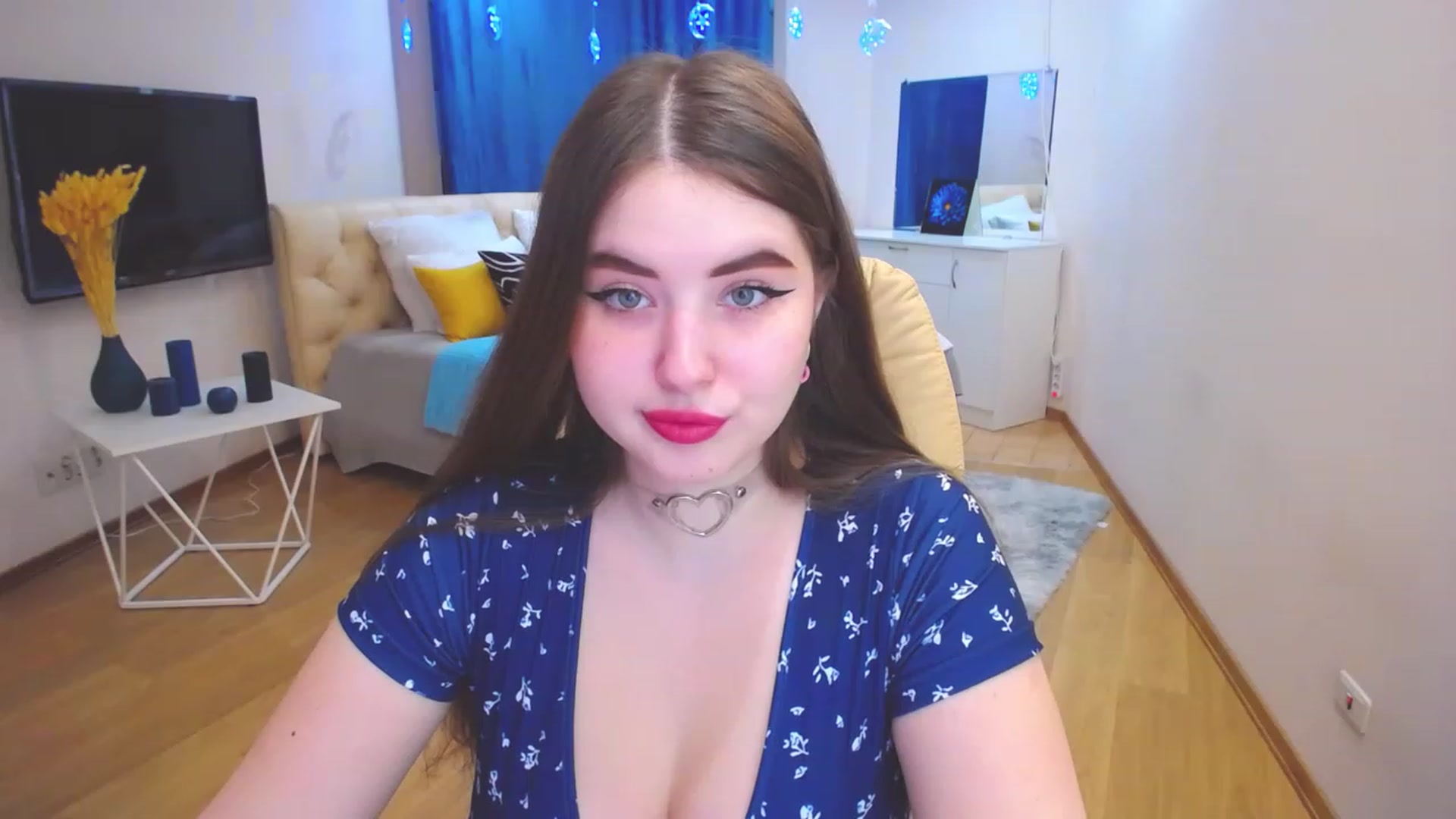 Gallery image thumbnail from AdmireMyEyes's myfreecams stream on, 03/30/2023, 09:47 image 13 of 20