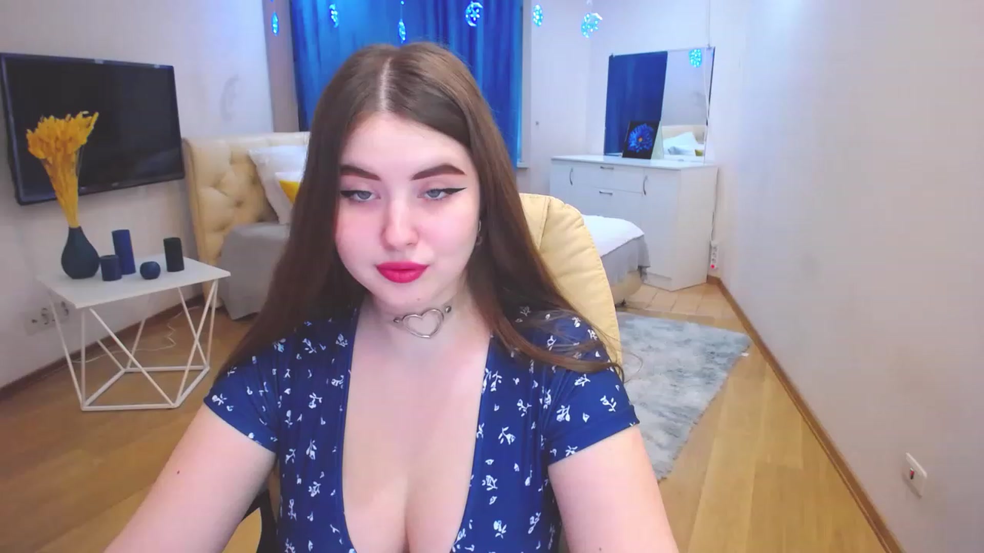 Gallery image thumbnail from AdmireMyEyes's myfreecams stream on, 03/30/2023, 09:47 image 16 of 20
