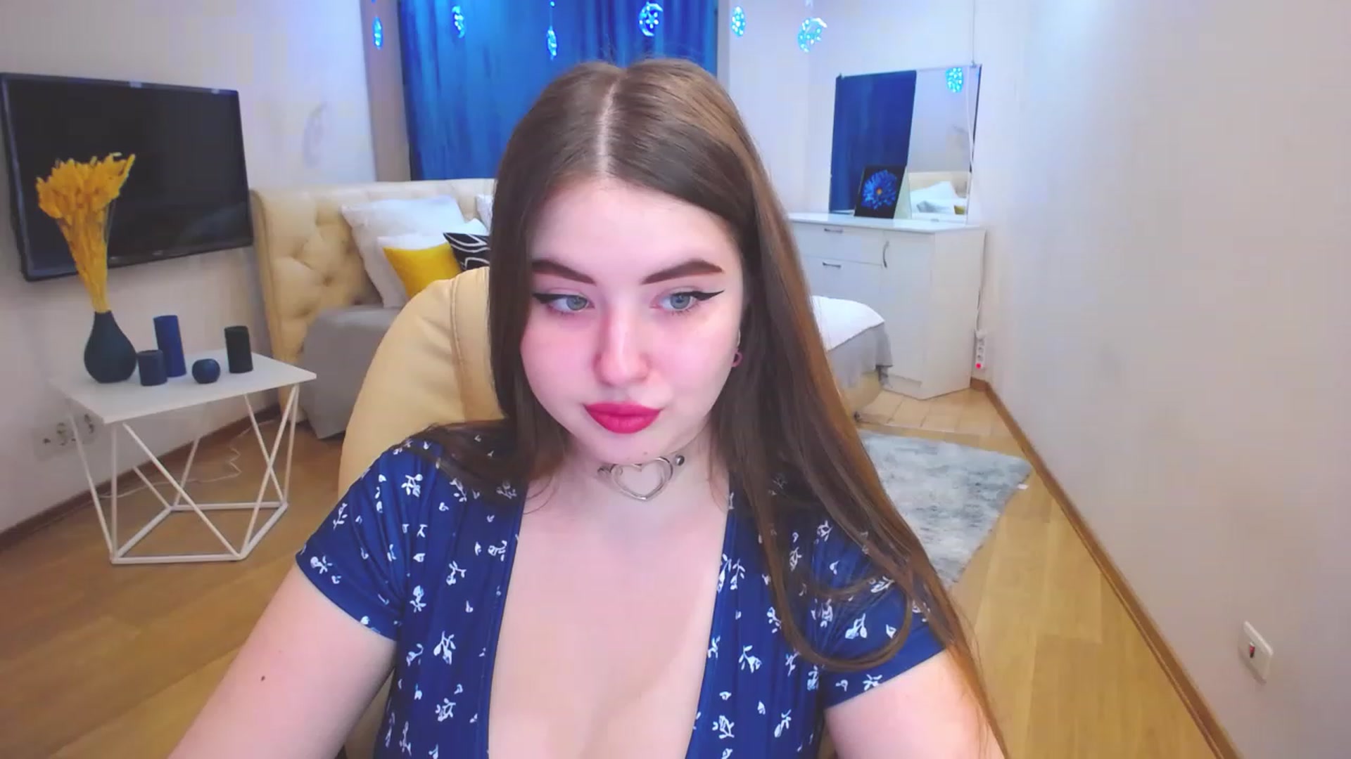 Gallery image thumbnail from AdmireMyEyes's myfreecams stream on, 03/30/2023, 09:47 image 19 of 20