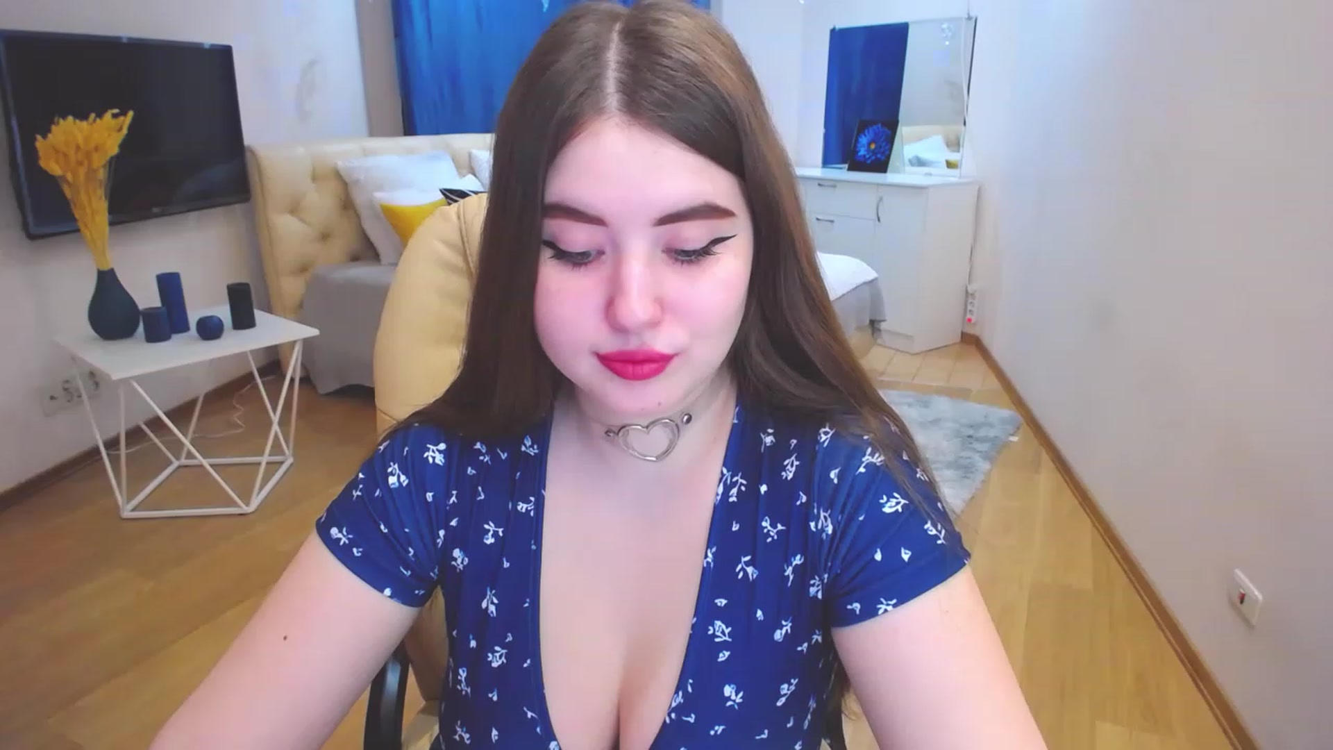 Gallery image thumbnail from AdmireMyEyes's myfreecams stream on, 03/30/2023, 09:47 image 2 of 20