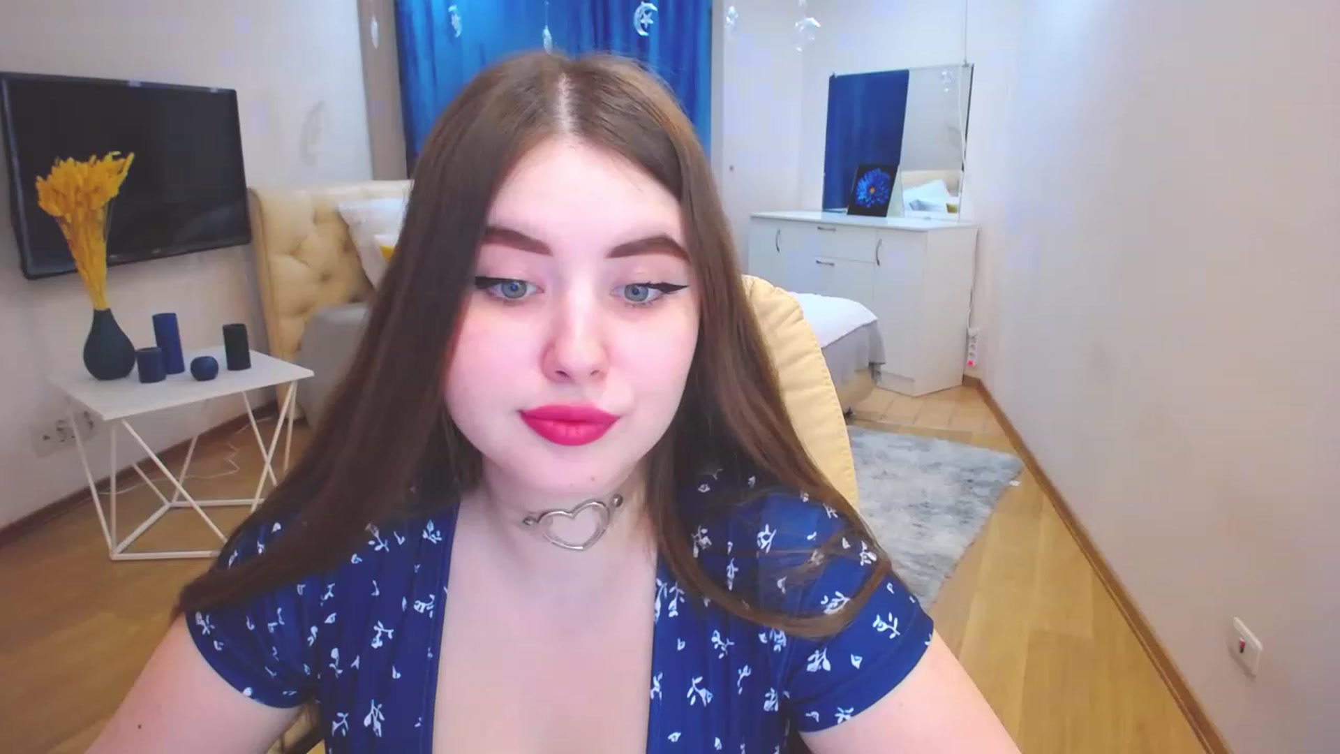 Gallery image thumbnail from AdmireMyEyes's myfreecams stream on, 03/30/2023, 09:47 image 17 of 20