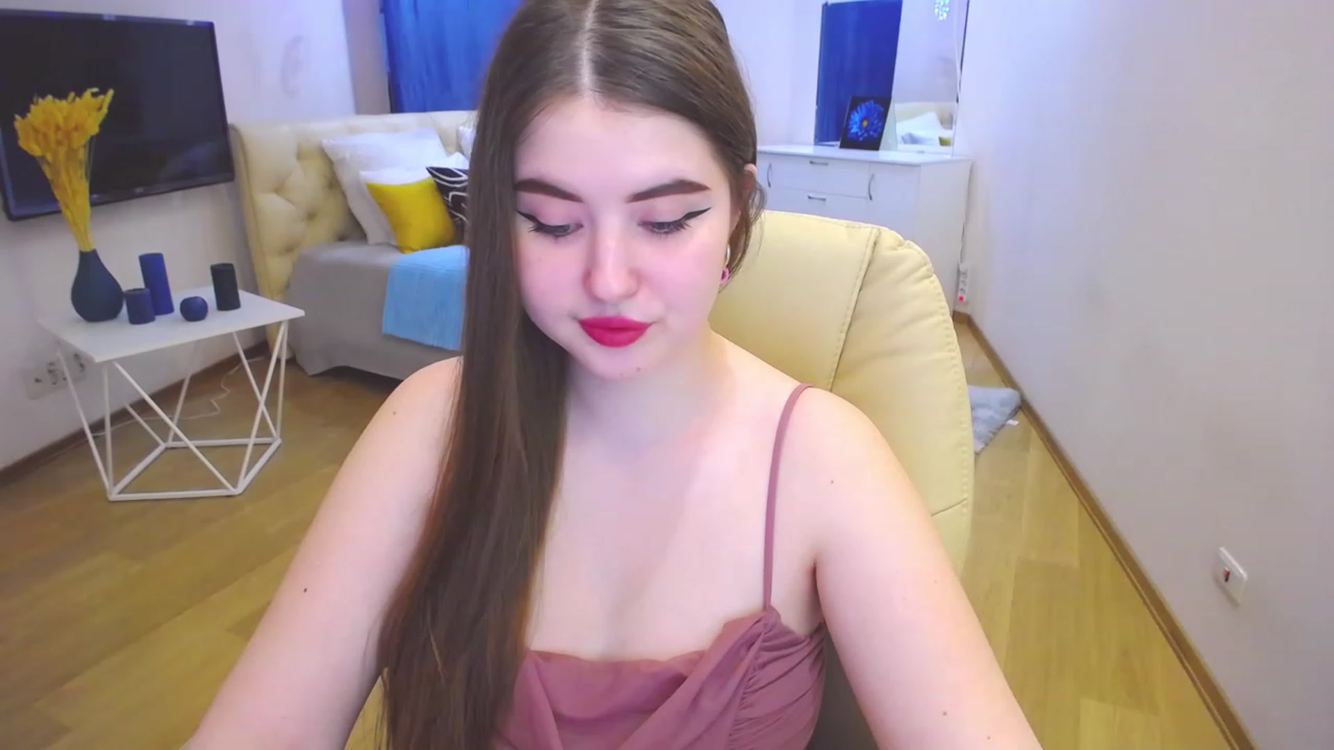 Gallery image thumbnail from AdmireMyEyes's myfreecams stream on, 03/31/2023, 07:46 image 11 of 20