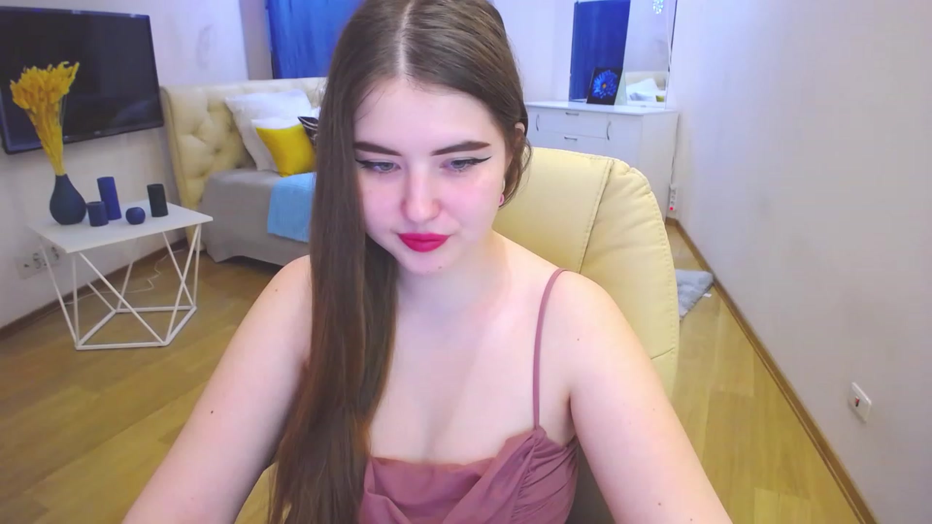 Gallery image thumbnail from AdmireMyEyes's myfreecams stream on, 03/31/2023, 07:46 image 12 of 20