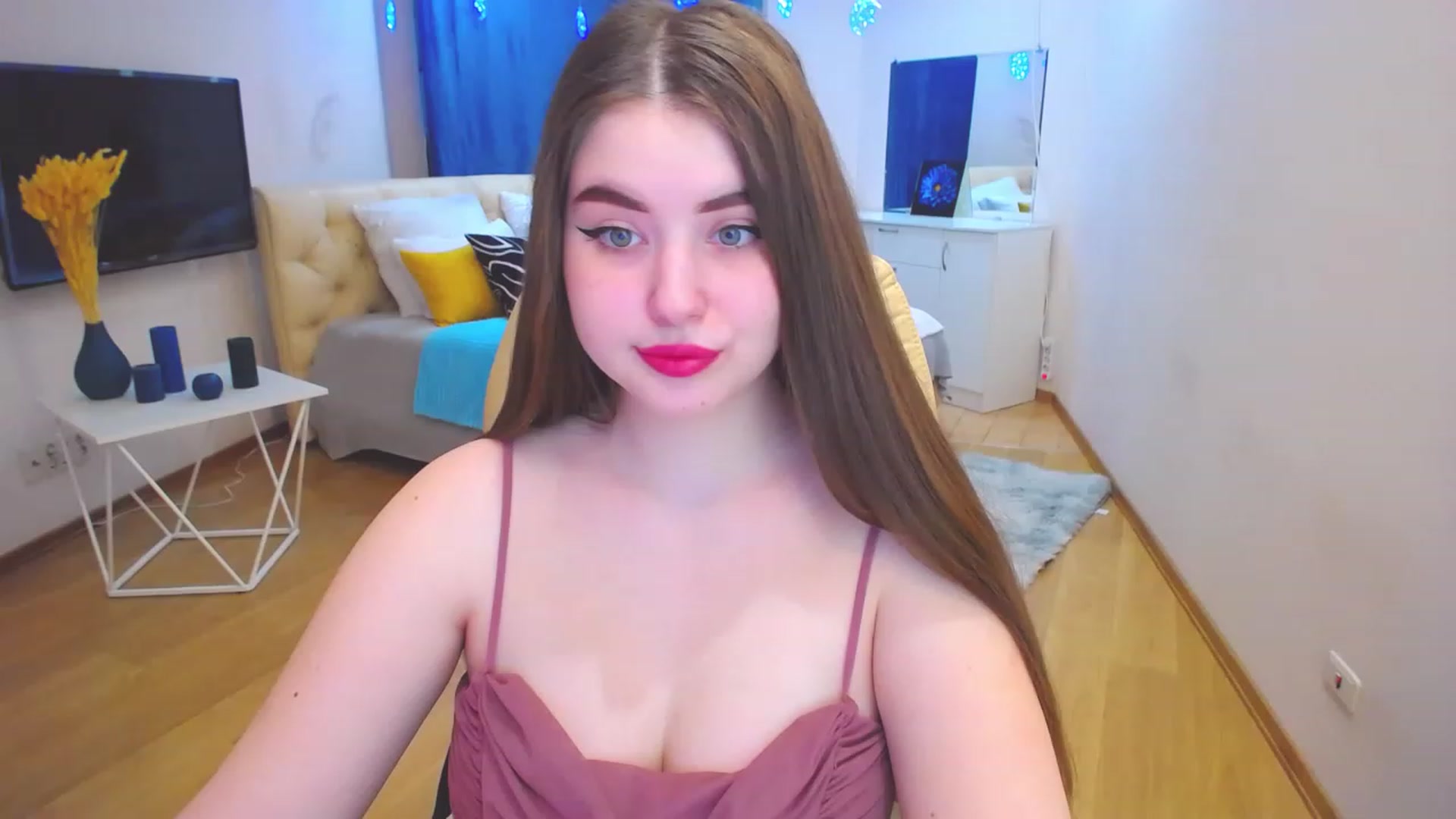 Gallery image thumbnail from AdmireMyEyes's myfreecams stream on, 03/31/2023, 09:40 image 9 of 20