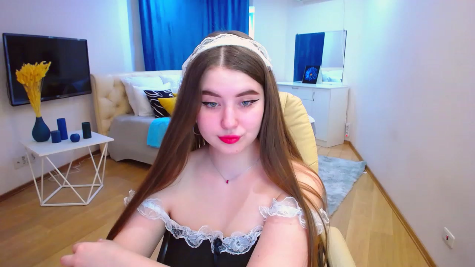 Gallery image thumbnail from AdmireMyEyes's myfreecams stream on, 04/06/2023, 09:03 image 18 of 20