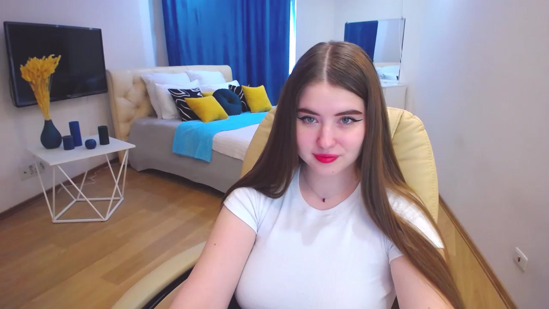 Gallery image thumbnail from AdmireMyEyes's myfreecams stream on, 04/07/2023, 10:01 image 17 of 20