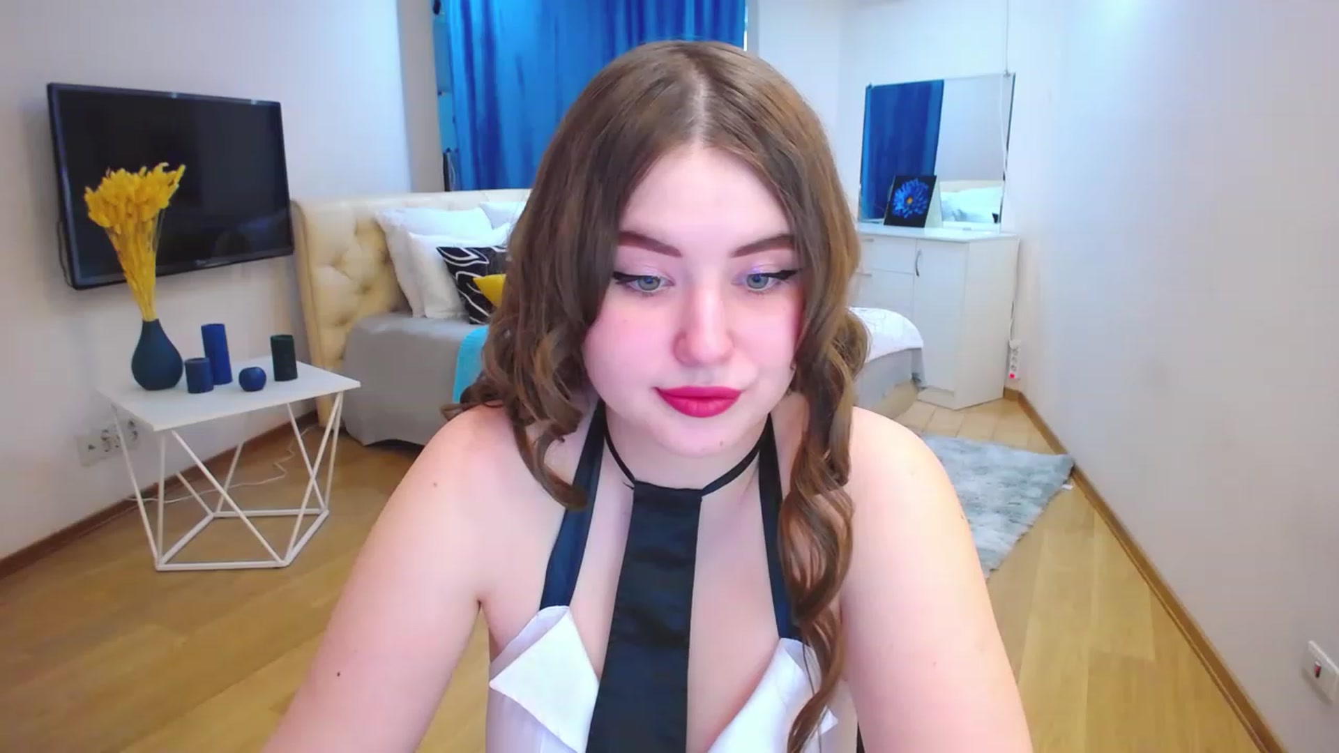 Gallery image thumbnail from AdmireMyEyes's myfreecams stream on, 04/12/2023, 12:45 image 19 of 20