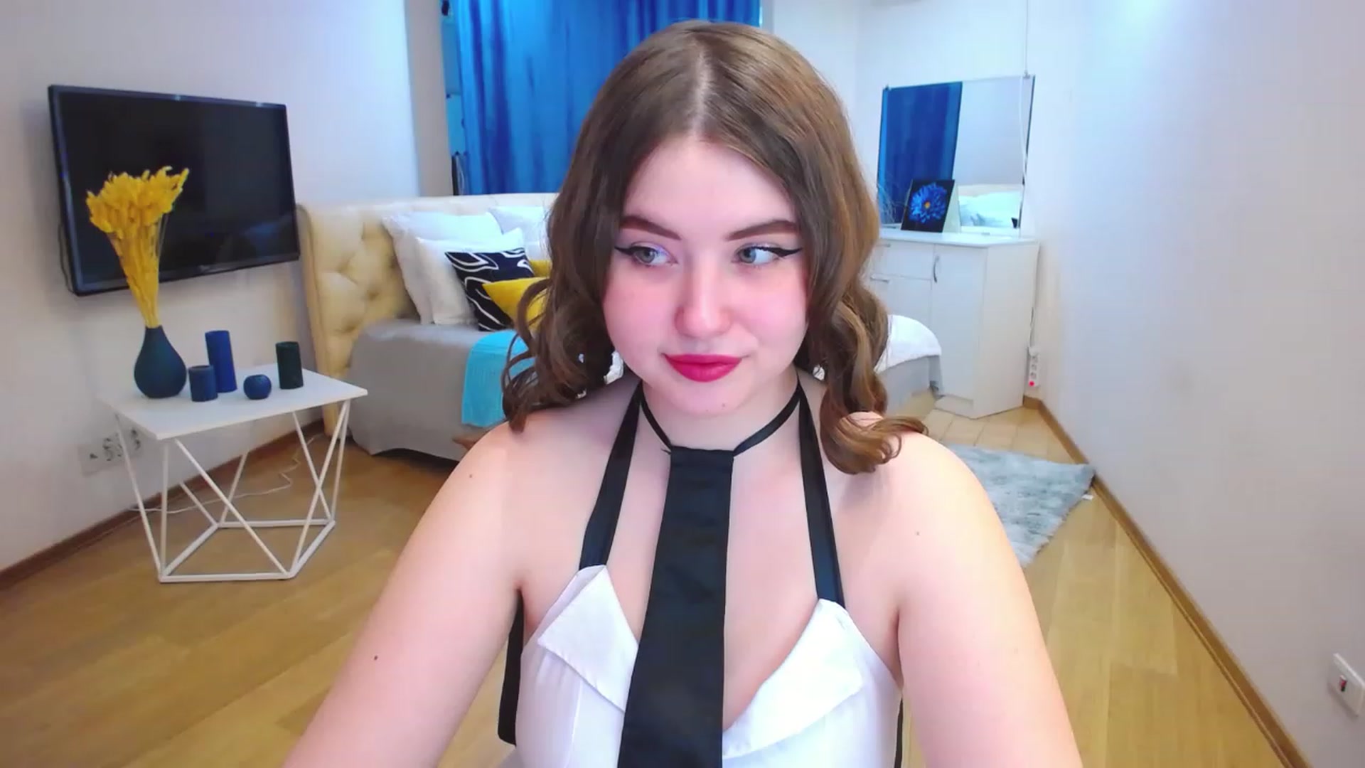 Gallery image thumbnail from AdmireMyEyes's myfreecams stream on, 04/12/2023, 12:45 image 9 of 20