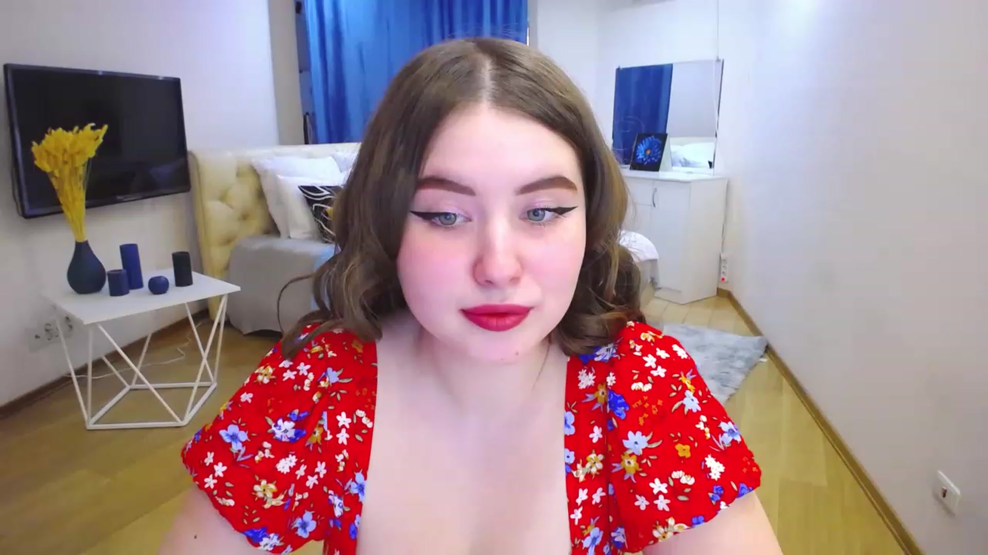 Gallery image thumbnail from AdmireMyEyes's myfreecams stream on, 04/12/2023, 14:05 image 14 of 20