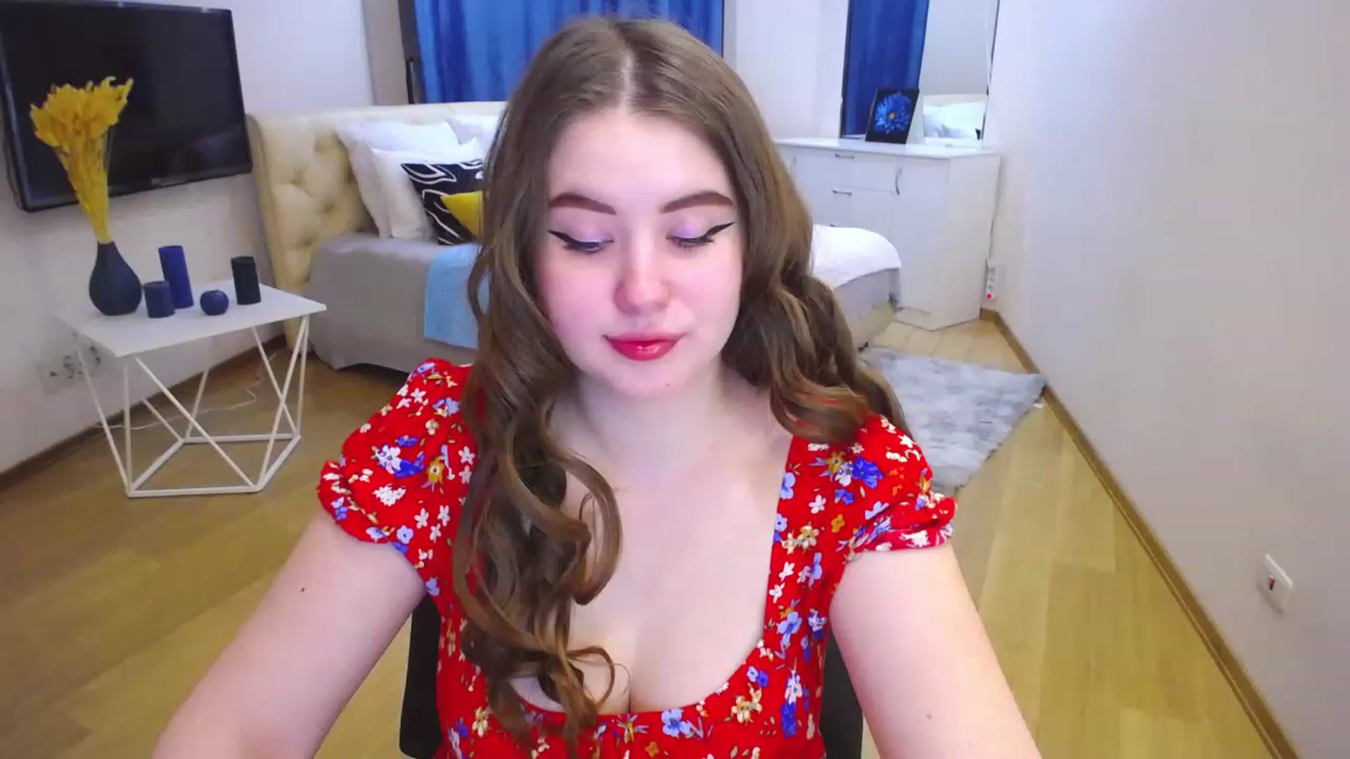 Gallery image thumbnail from AdmireMyEyes's myfreecams stream on, 04/12/2023, 16:53 image 3 of 20