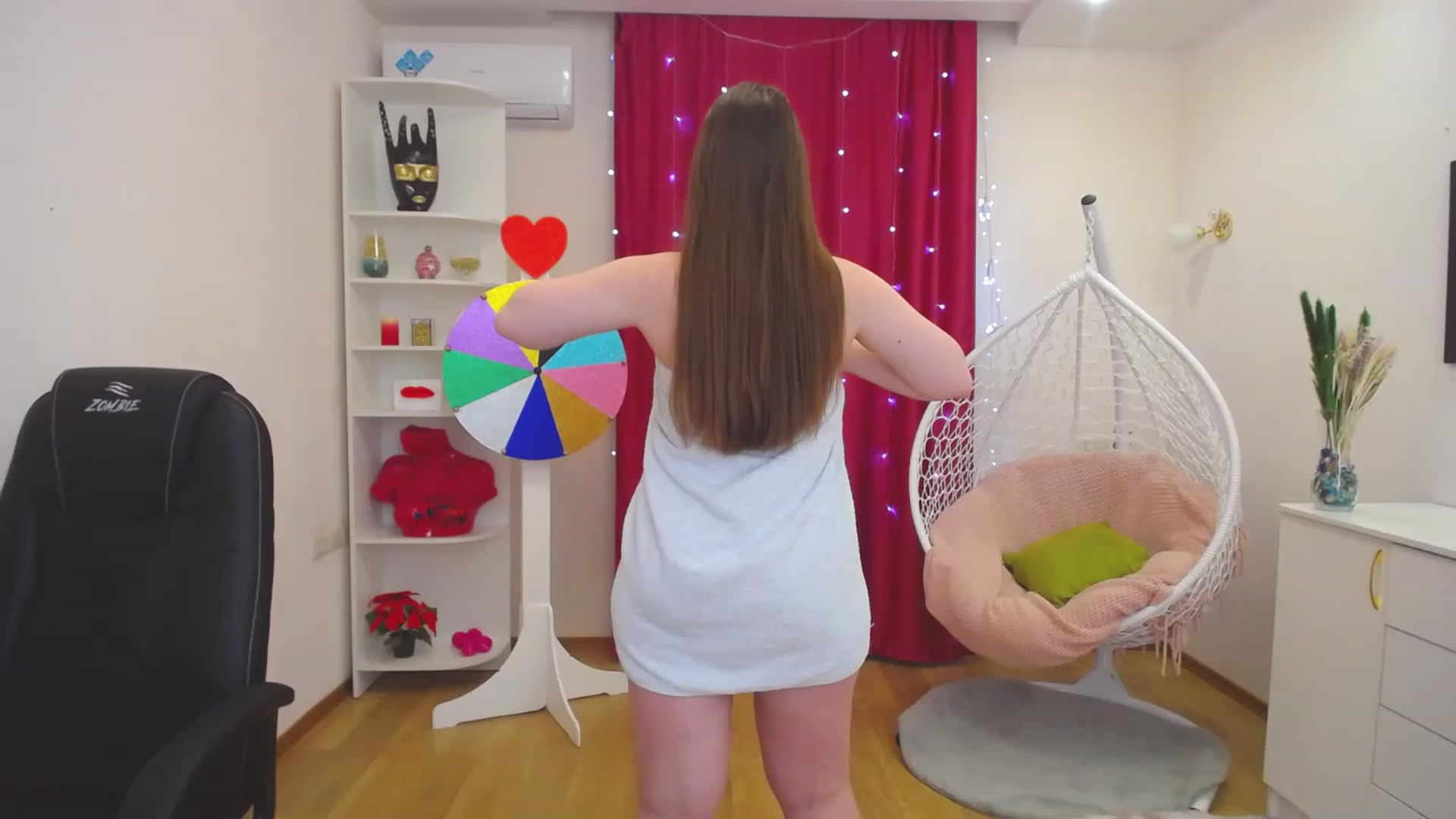 Gallery image thumbnail from AdmireMyEyes's myfreecams stream on, 04/14/2023, 09:22 image 10 of 20