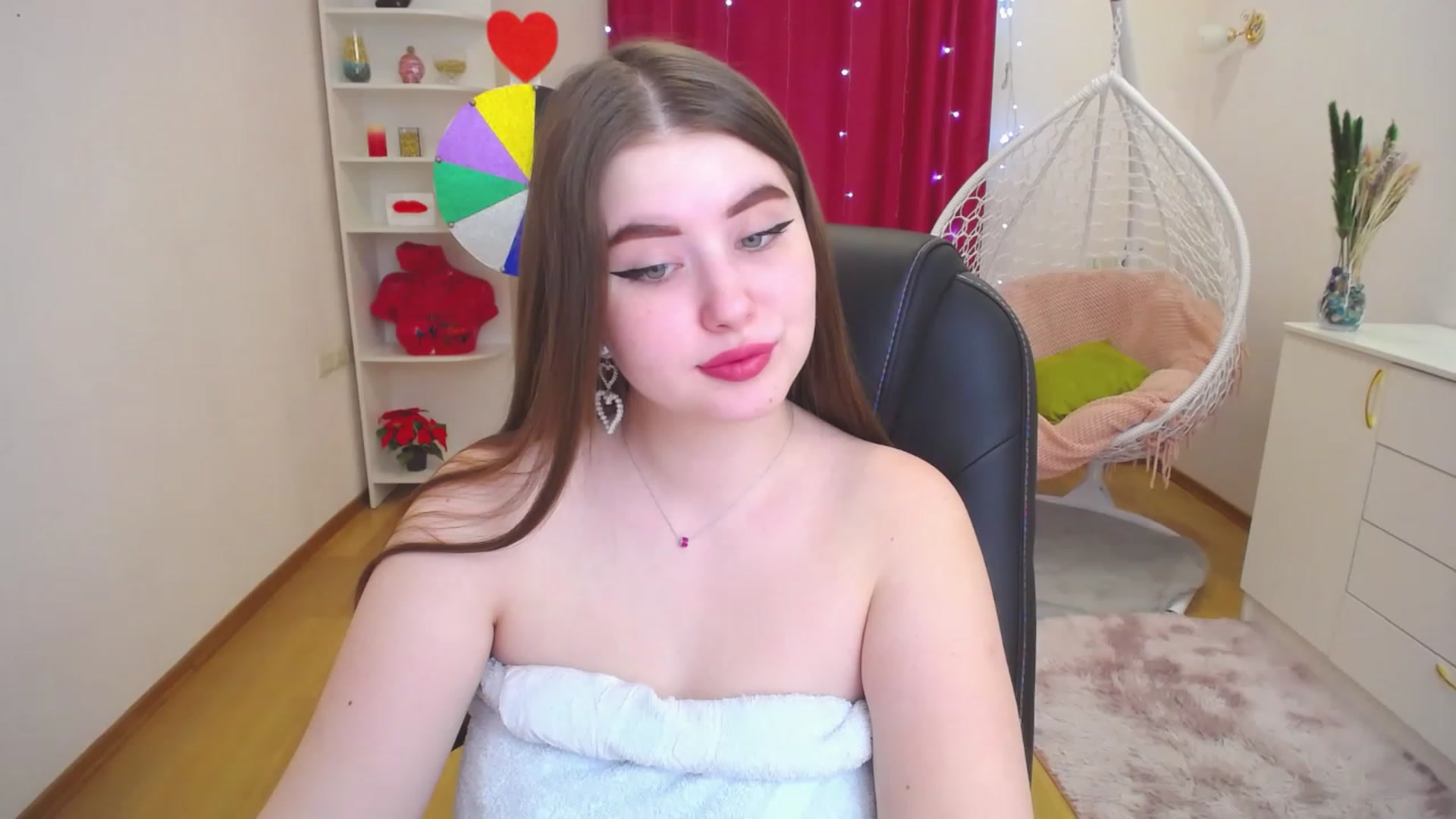 Gallery image thumbnail from AdmireMyEyes's myfreecams stream on, 04/14/2023, 09:22 image 2 of 20