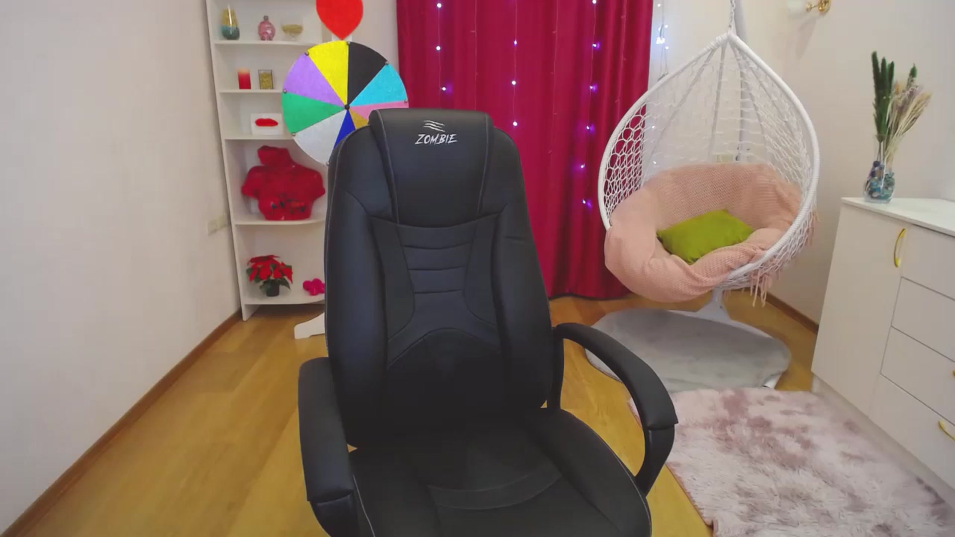 Gallery image thumbnail from AdmireMyEyes's myfreecams stream on, 04/14/2023, 09:22 image 16 of 20