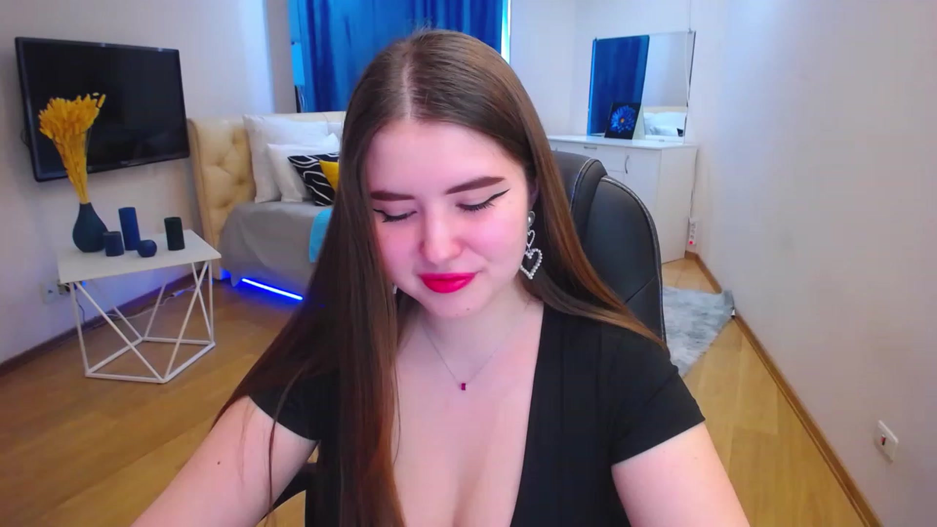 Gallery image thumbnail from AdmireMyEyes's myfreecams stream on, 04/17/2023, 09:18 image 4 of 20