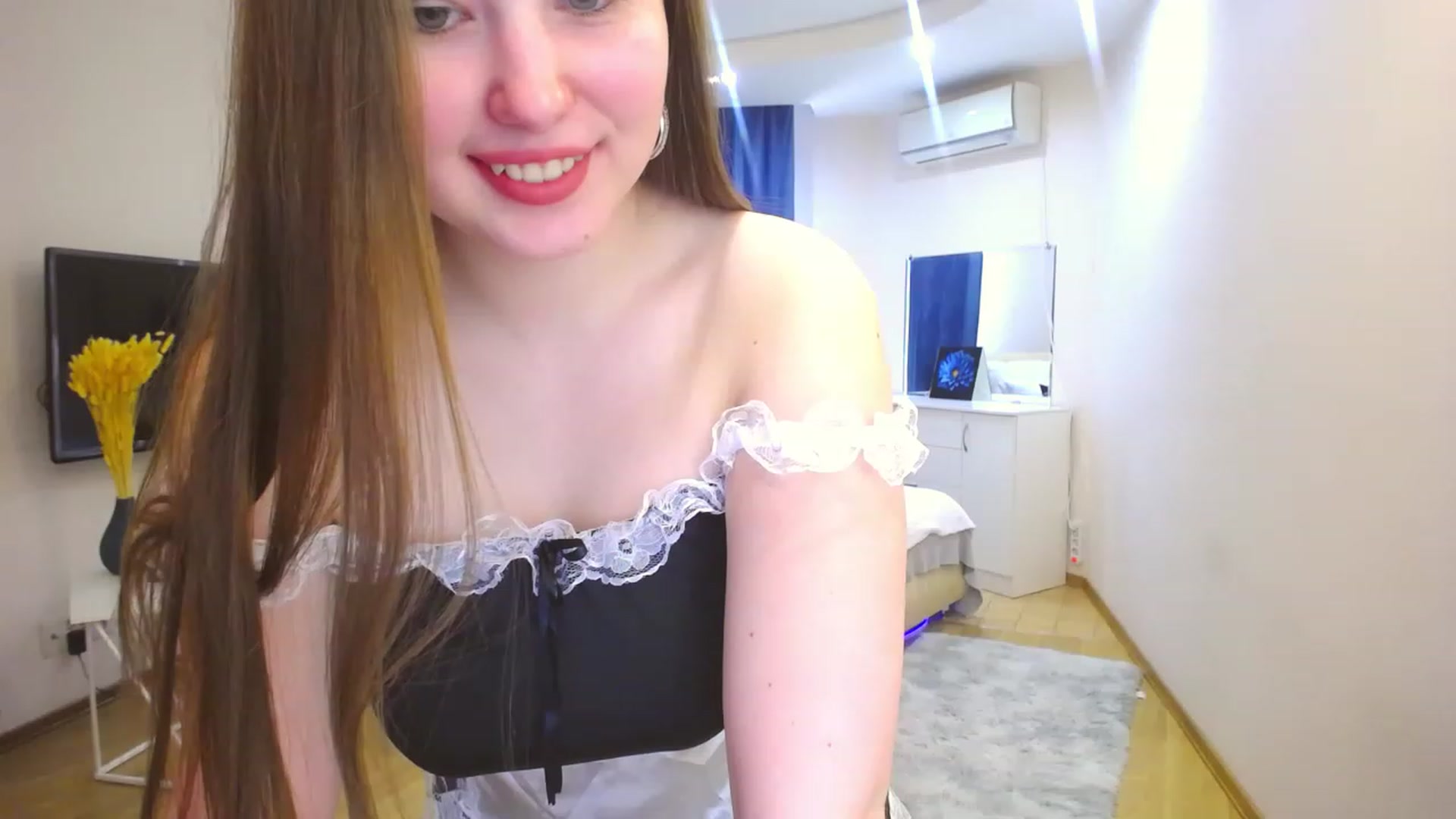 Gallery image thumbnail from AdmireMyEyes's myfreecams stream on, 04/18/2023, 14:34 image 17 of 20