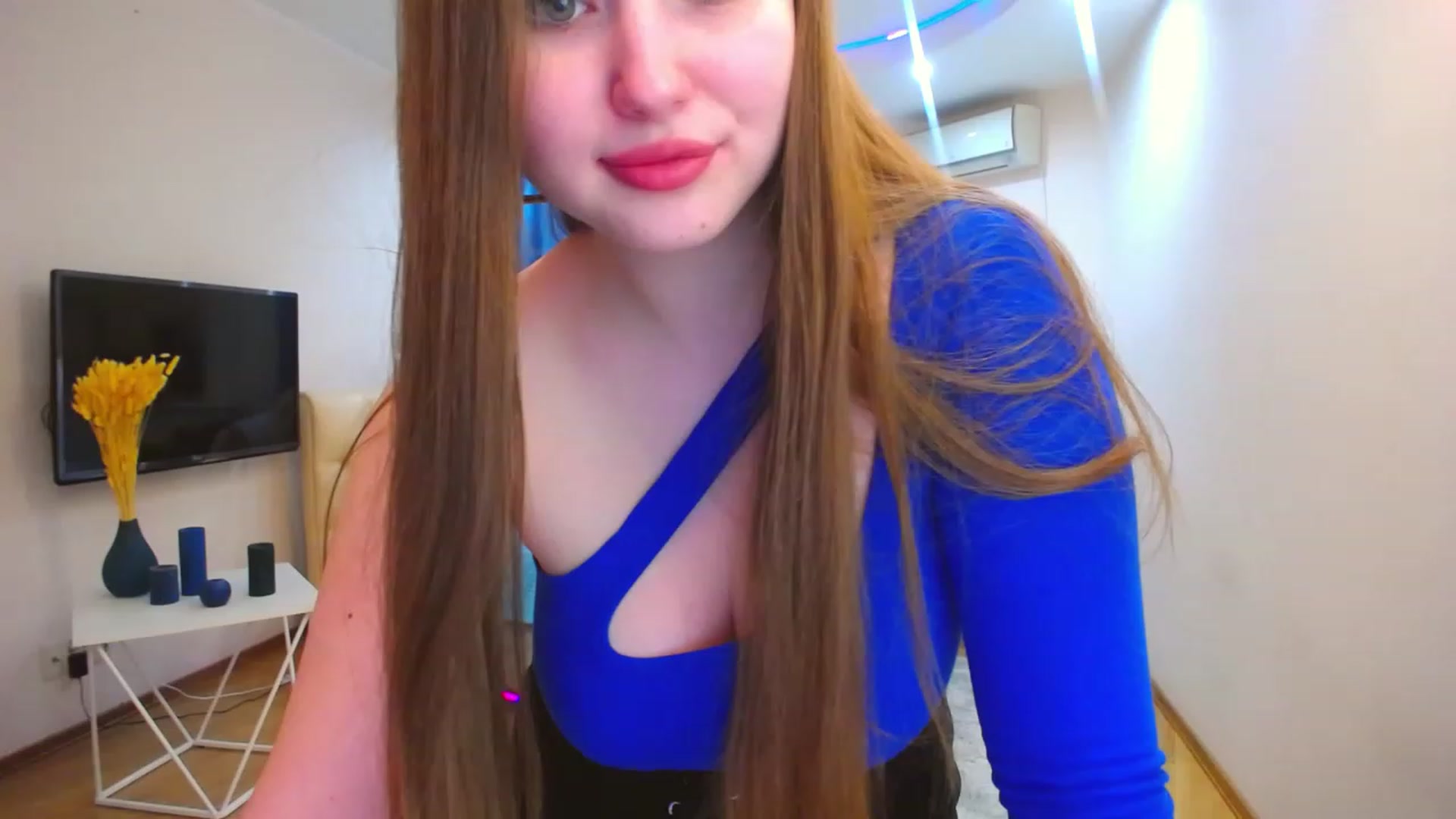 Gallery image thumbnail from AdmireMyEyes's myfreecams stream on, 04/18/2023, 16:47 image 1 of 20