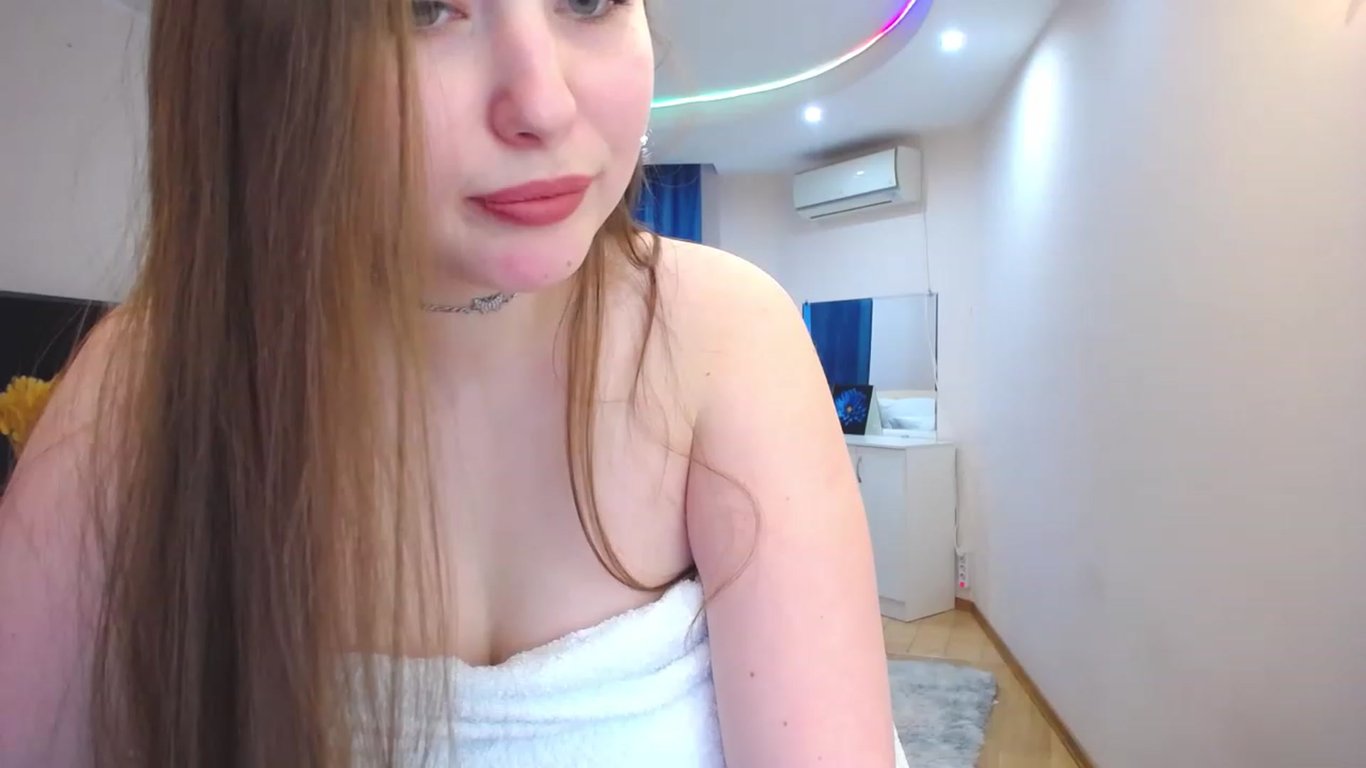 Gallery image thumbnail from AdmireMyEyes's myfreecams stream on, 04/24/2023, 07:48 image 15 of 20
