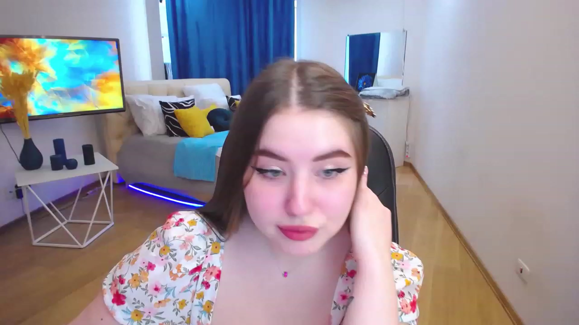 Gallery image thumbnail from AdmireMyEyes's myfreecams stream on, 04/27/2023, 14:18 image 16 of 20