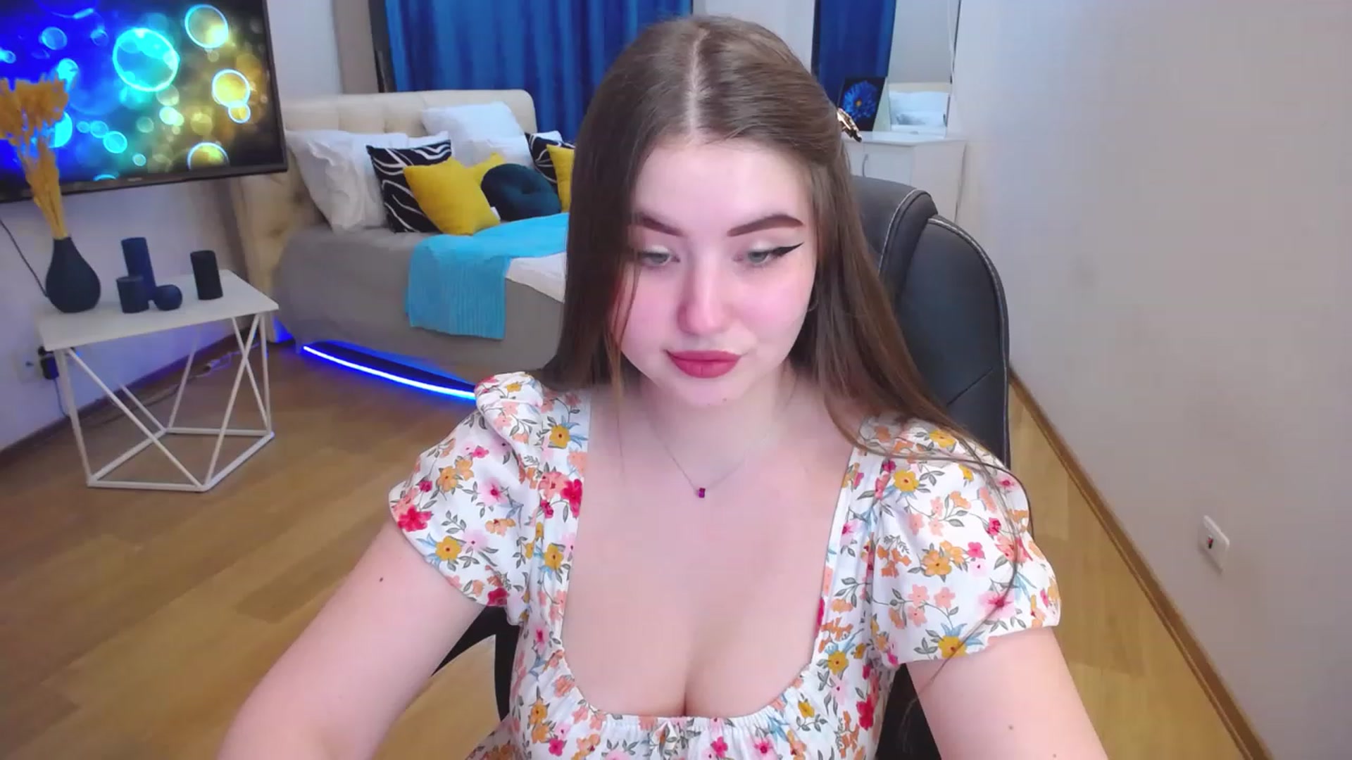 Gallery image thumbnail from AdmireMyEyes's myfreecams stream on, 04/27/2023, 16:34 image 8 of 20