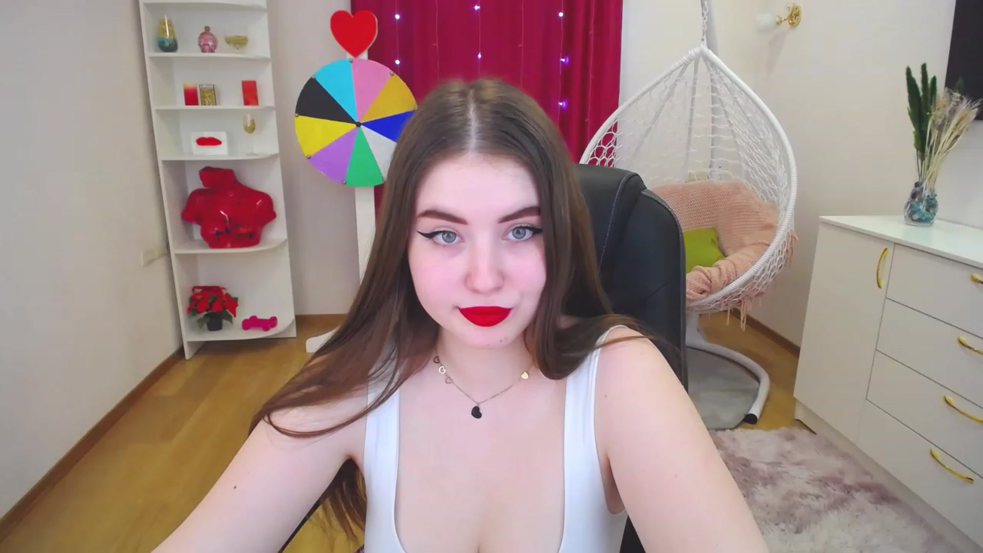 Gallery image thumbnail from AdmireMyEyes's myfreecams stream on, 05/03/2023, 07:12 image 19 of 20