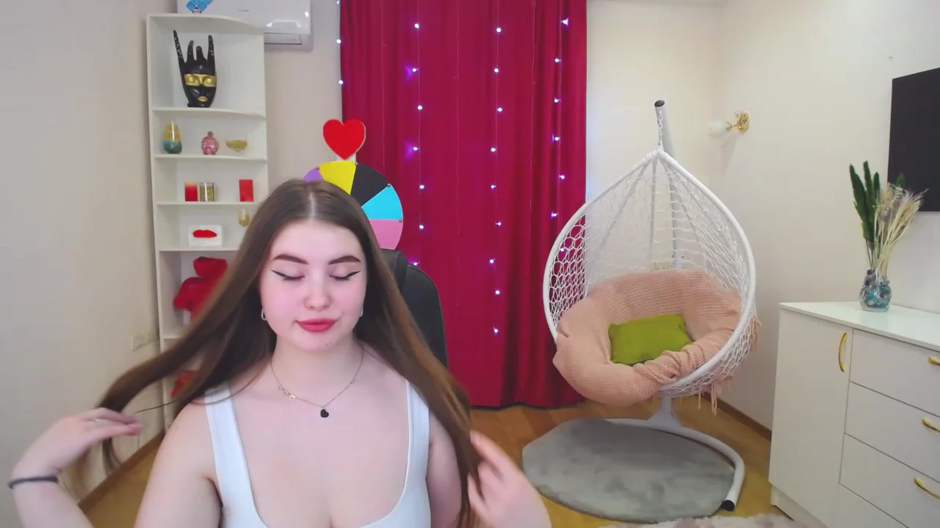 Gallery image thumbnail from AdmireMyEyes's myfreecams stream on, 05/03/2023, 07:12 image 1 of 20