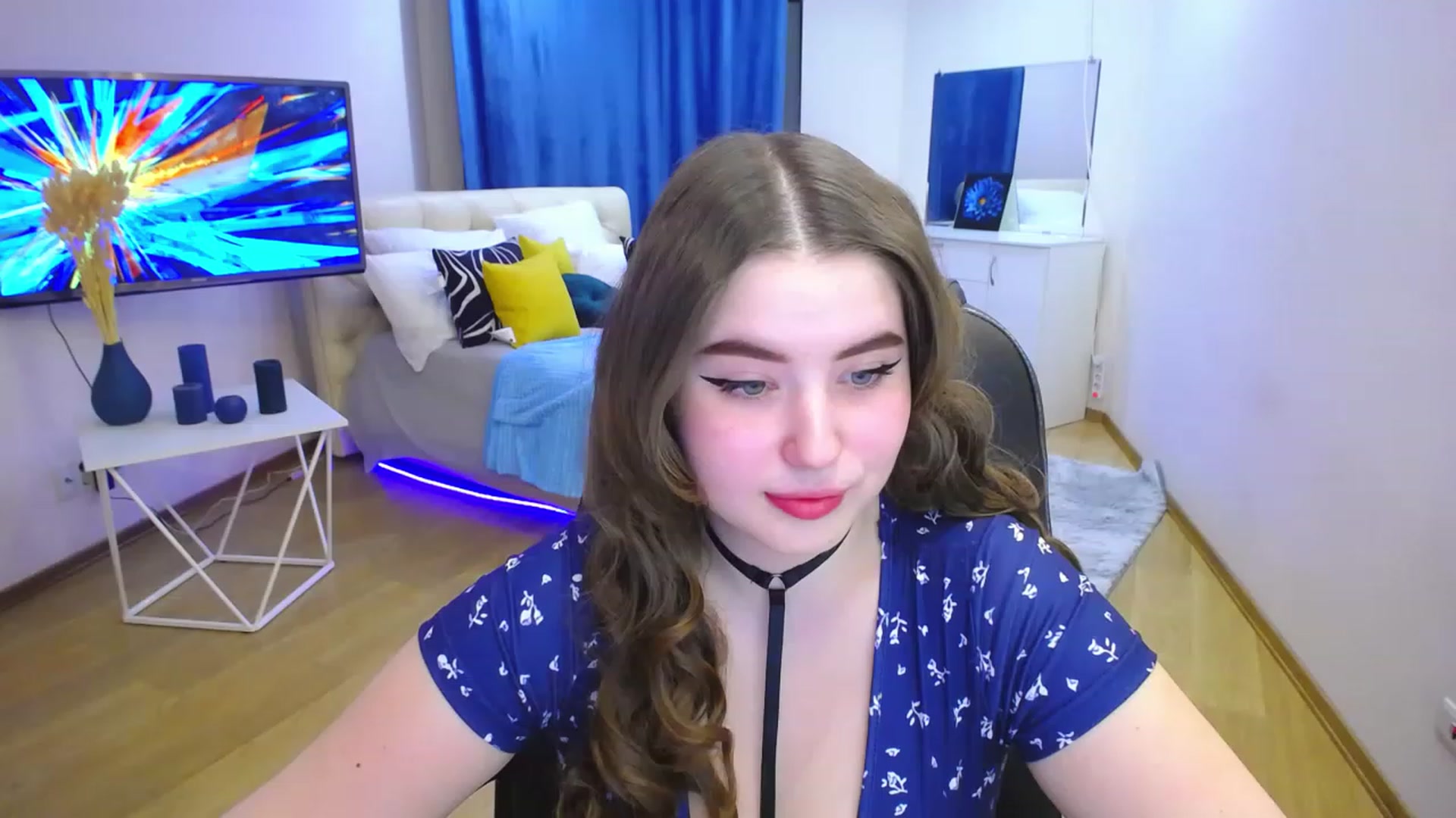 Gallery image thumbnail from AdmireMyEyes's myfreecams stream on, 05/07/2023, 18:41 image 8 of 20