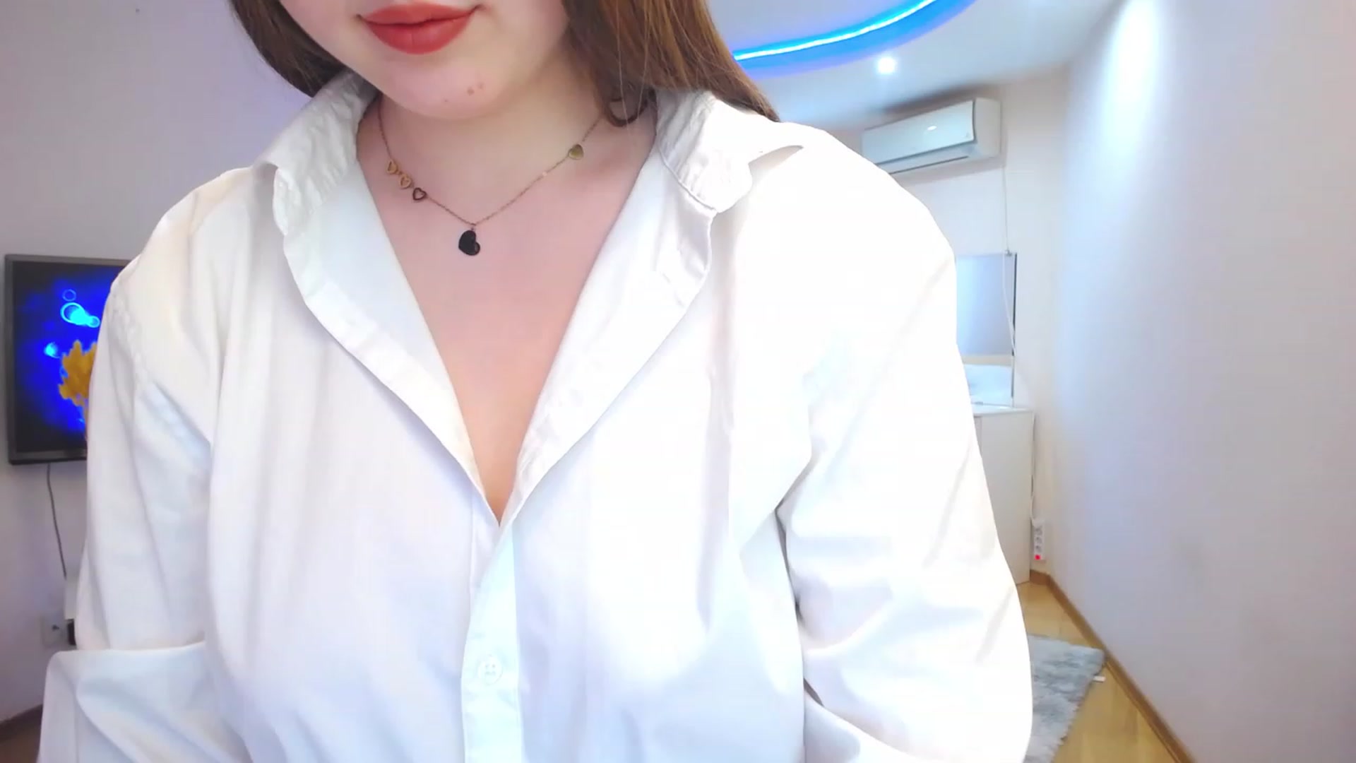 Gallery image thumbnail from AdmireMyEyes's myfreecams stream on, 05/09/2023, 14:24 image 16 of 20