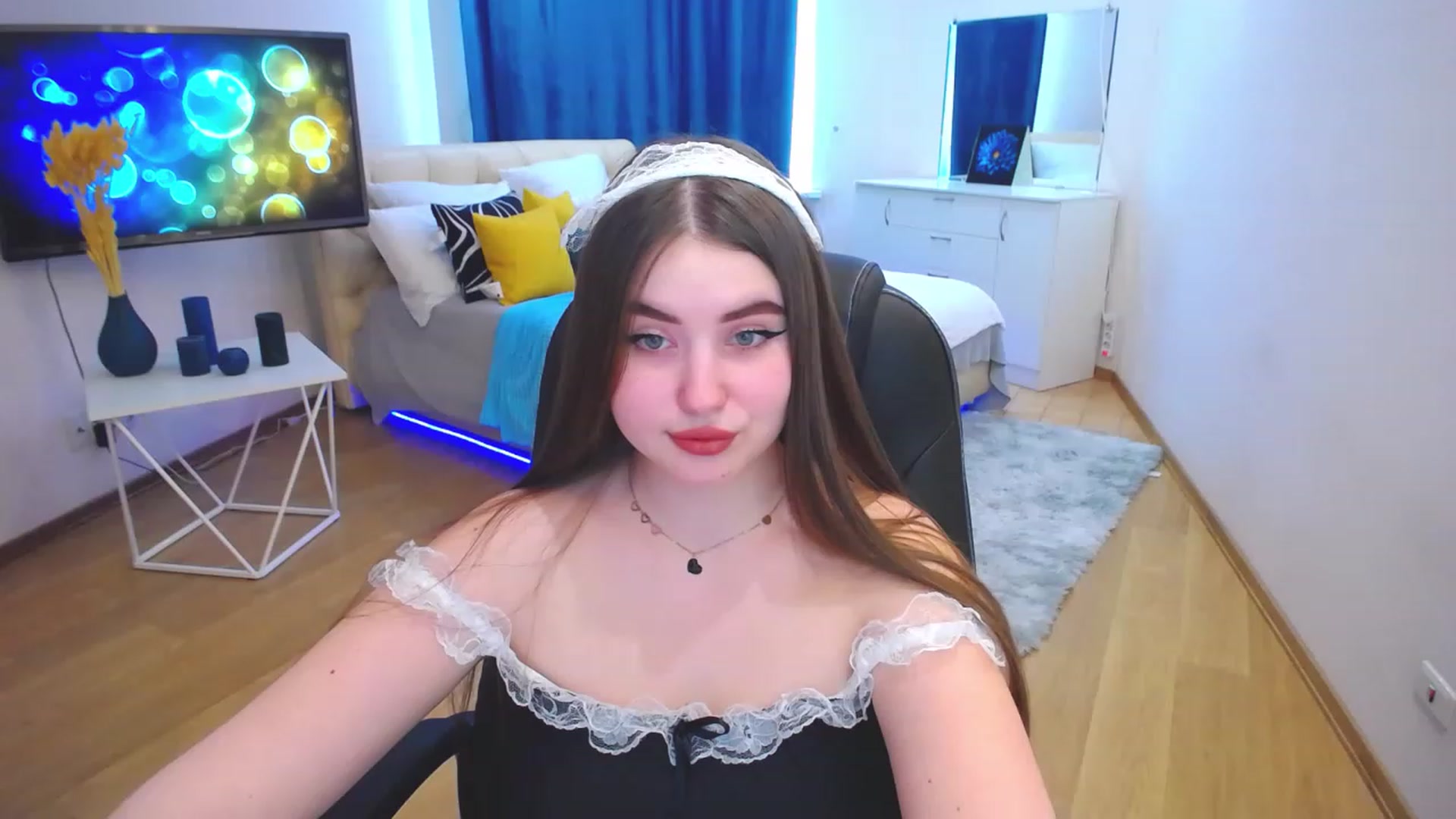 Gallery image thumbnail from AdmireMyEyes's myfreecams stream on, 05/09/2023, 14:24 image 10 of 20