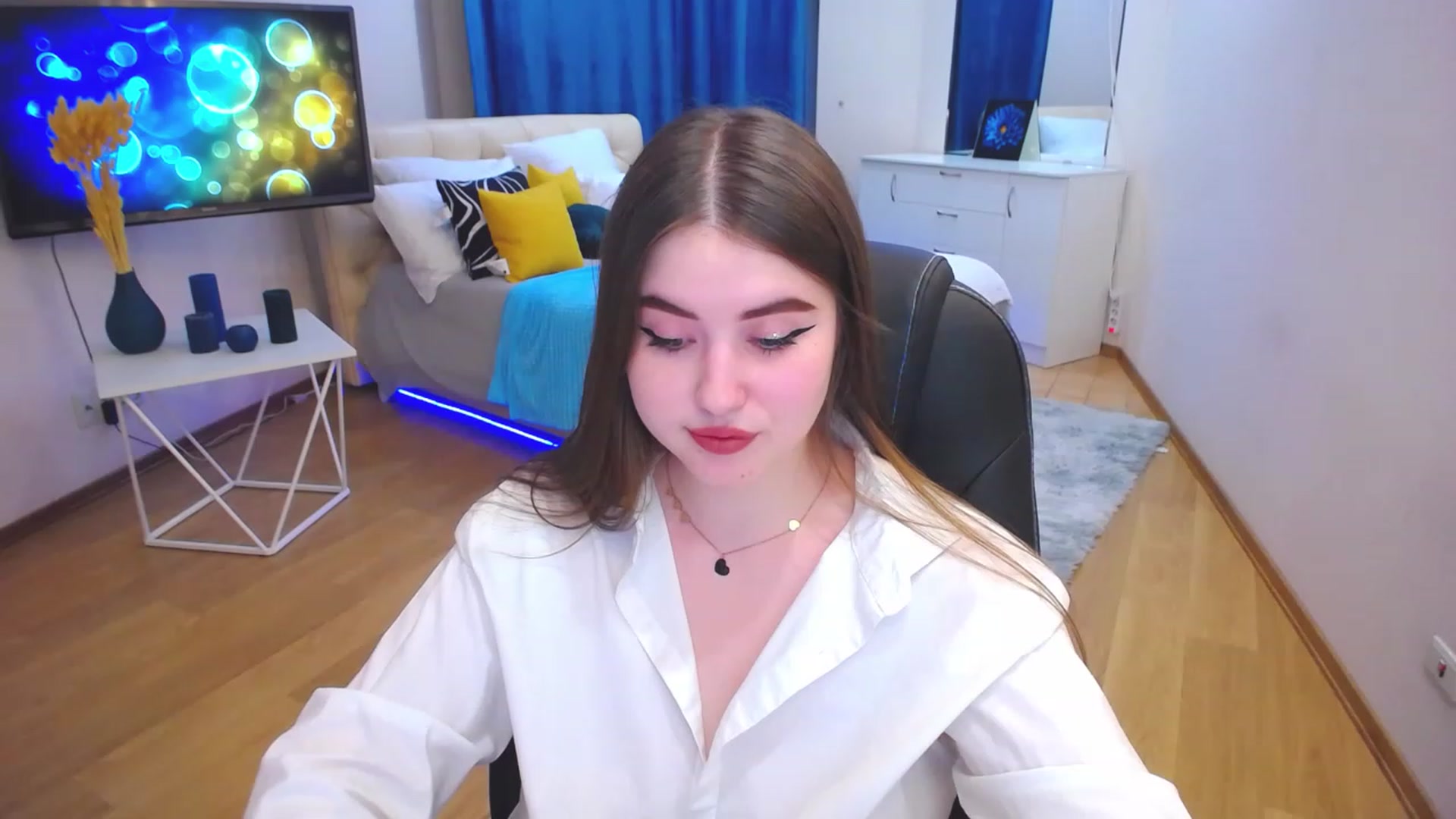 Gallery image thumbnail from AdmireMyEyes's myfreecams stream on, 05/09/2023, 16:50 image 20 of 20