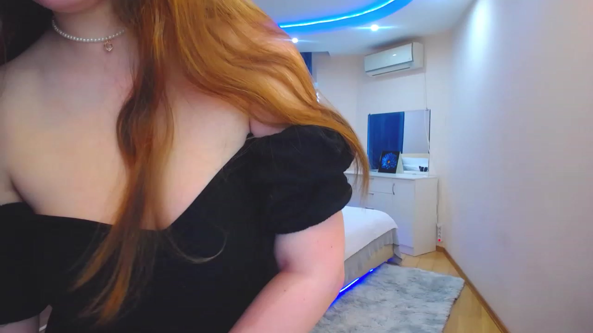 Gallery image thumbnail from AdmireMyEyes's myfreecams stream on, 05/15/2023, 05:46 image 8 of 20
