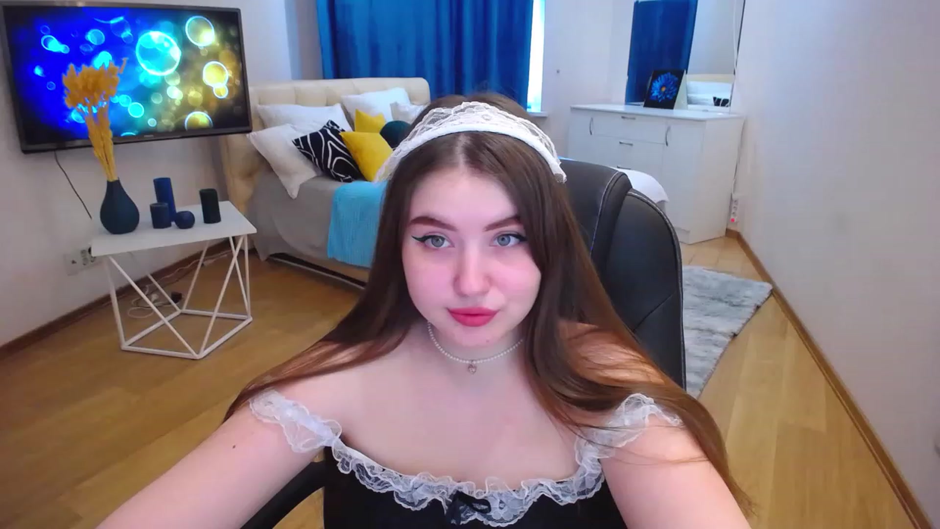 Gallery image thumbnail from AdmireMyEyes's myfreecams stream on, 05/19/2023, 07:12 image 1 of 20