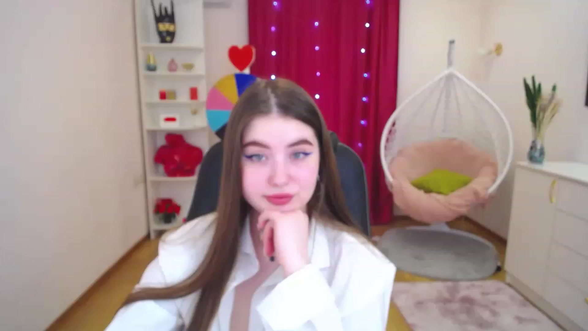 Gallery image thumbnail from AdmireMyEyes's myfreecams stream on, 05/26/2023, 07:14 image 4 of 20